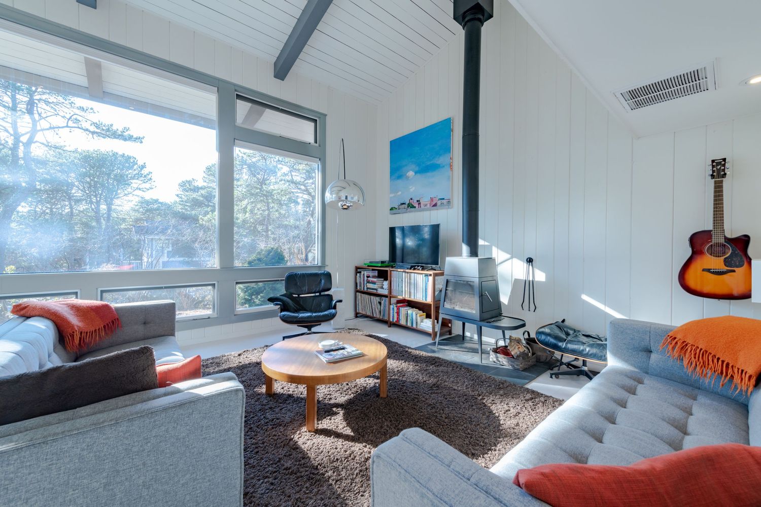 Discover the art of real estate photography by Ryan Maheu Photographic Services.