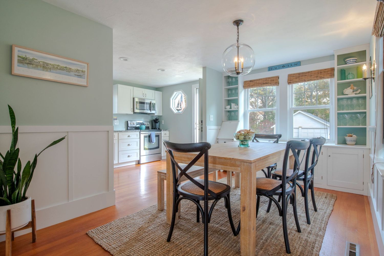 Discover the art of real estate photography by Ryan Maheu Photographic Services.