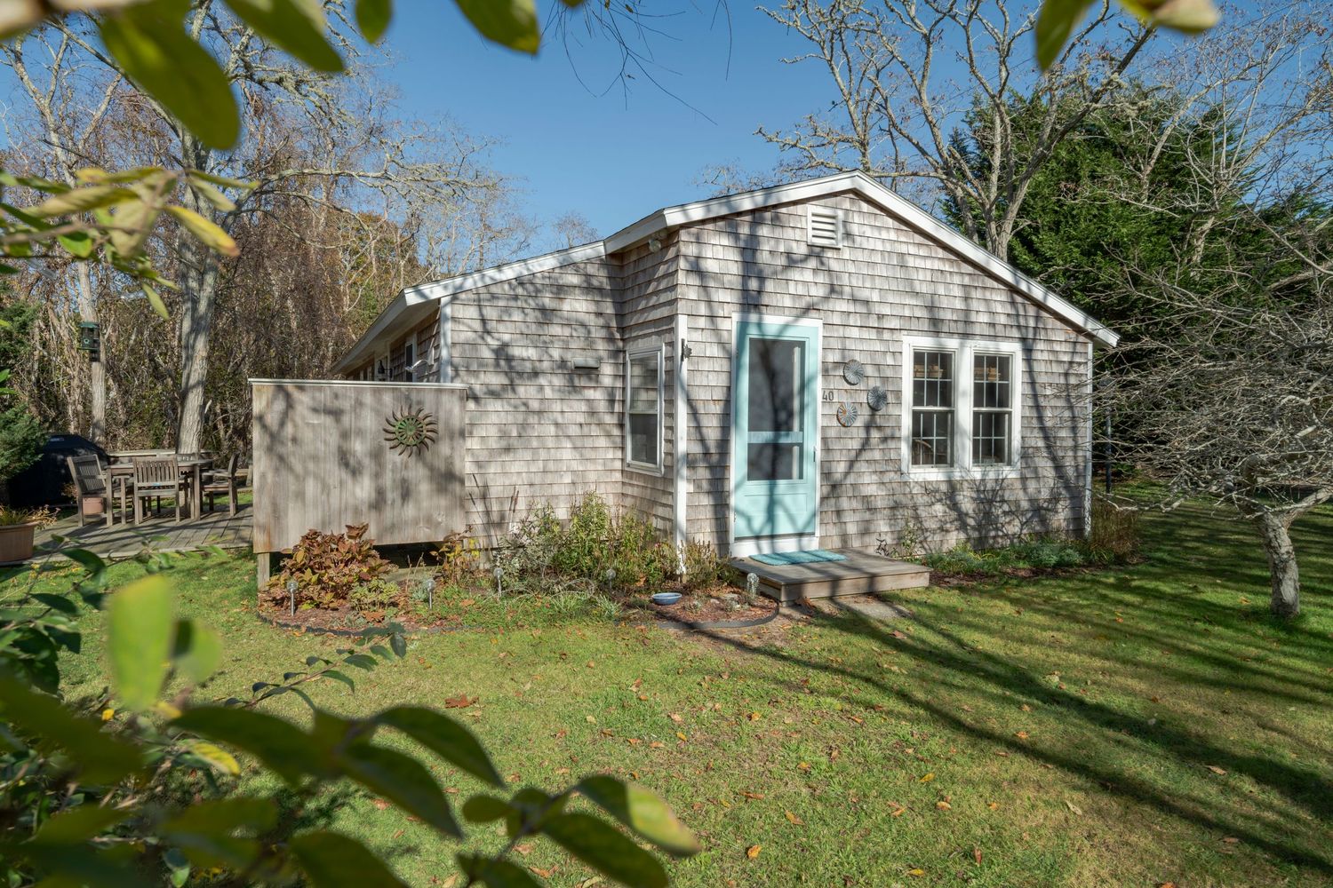 Discover the art of real estate photography by Ryan Maheu Photographic Services.