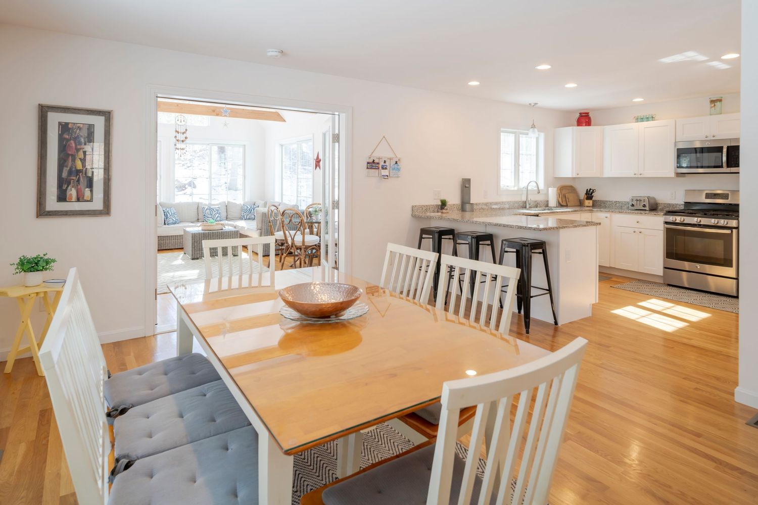 Discover the art of real estate photography by Ryan Maheu Photographic Services.