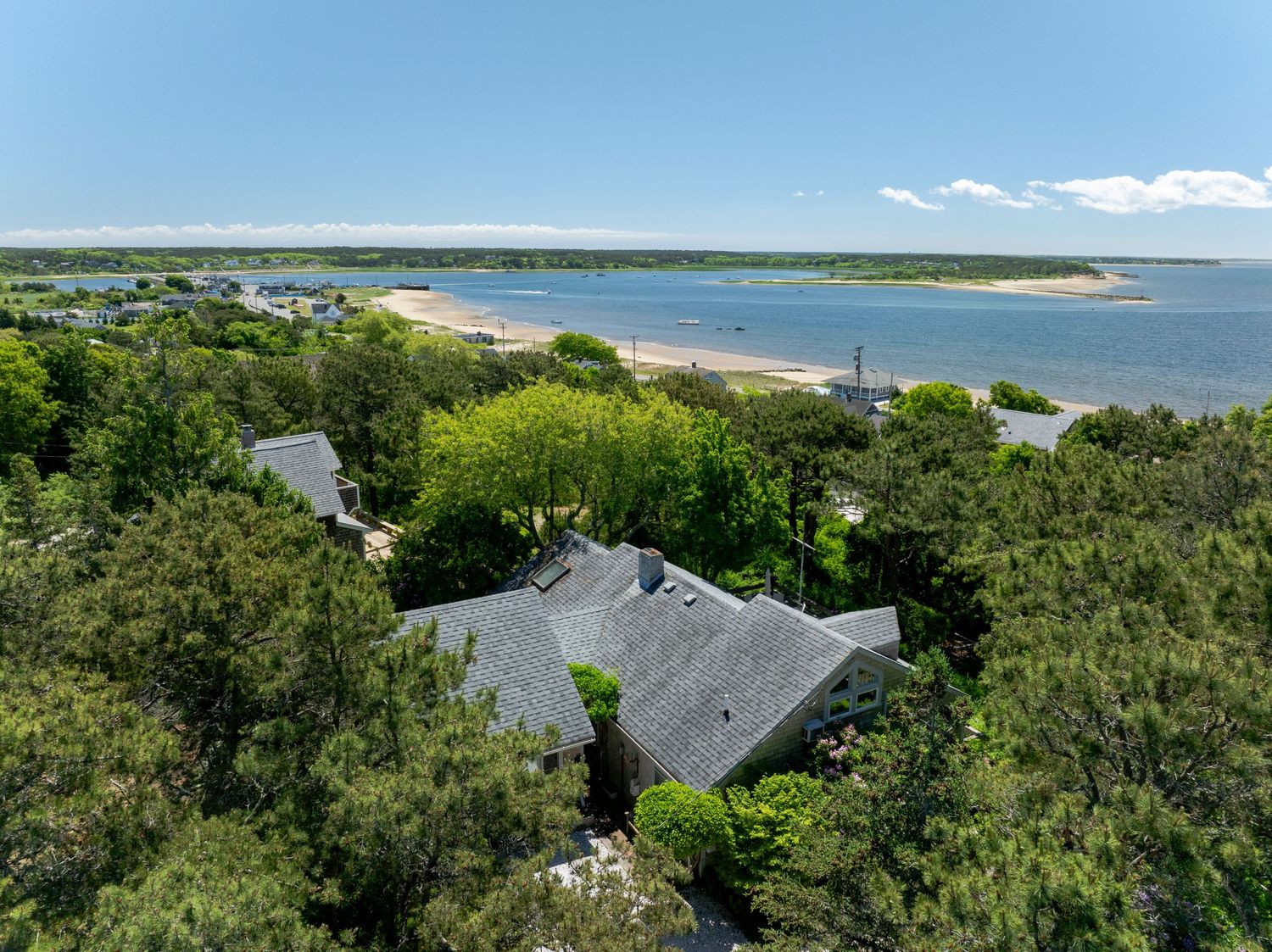 Discover the art of real estate photography by Ryan Maheu Photographic Services.