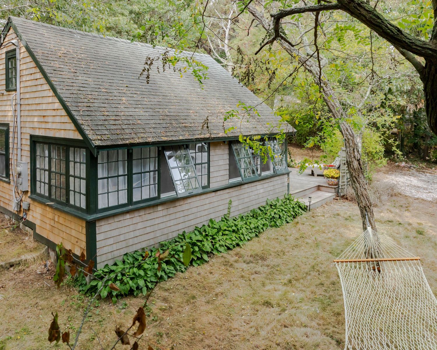 Discover the art of real estate photography by Ryan Maheu Photographic Services.