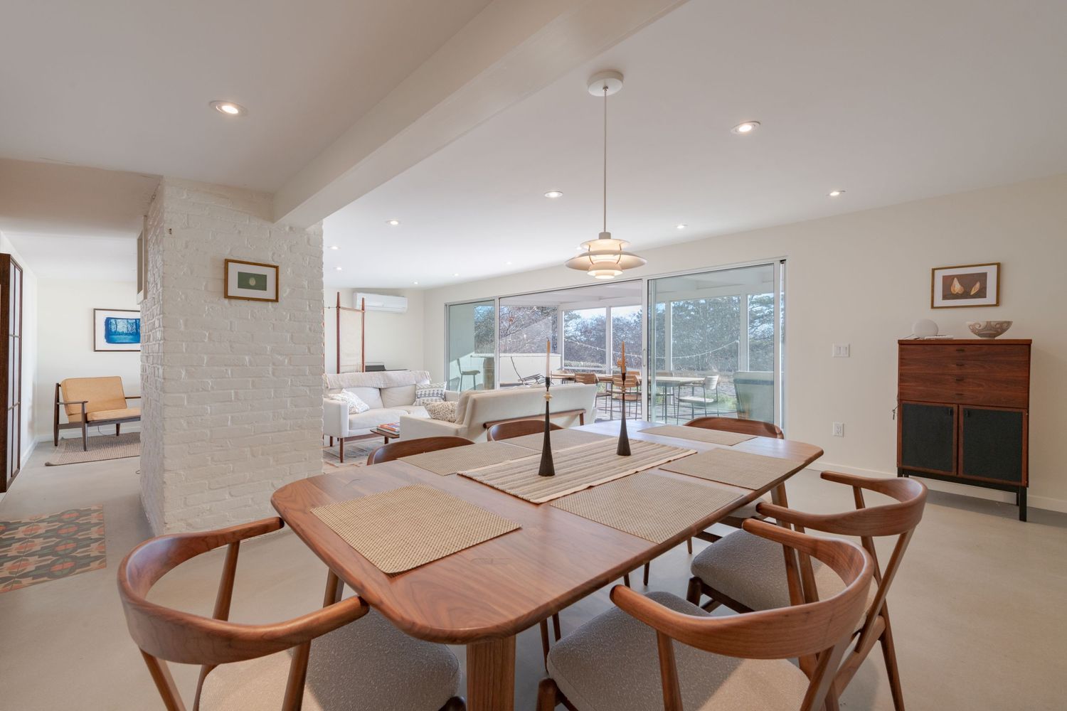 Discover the art of real estate photography by Ryan Maheu Photographic Services.