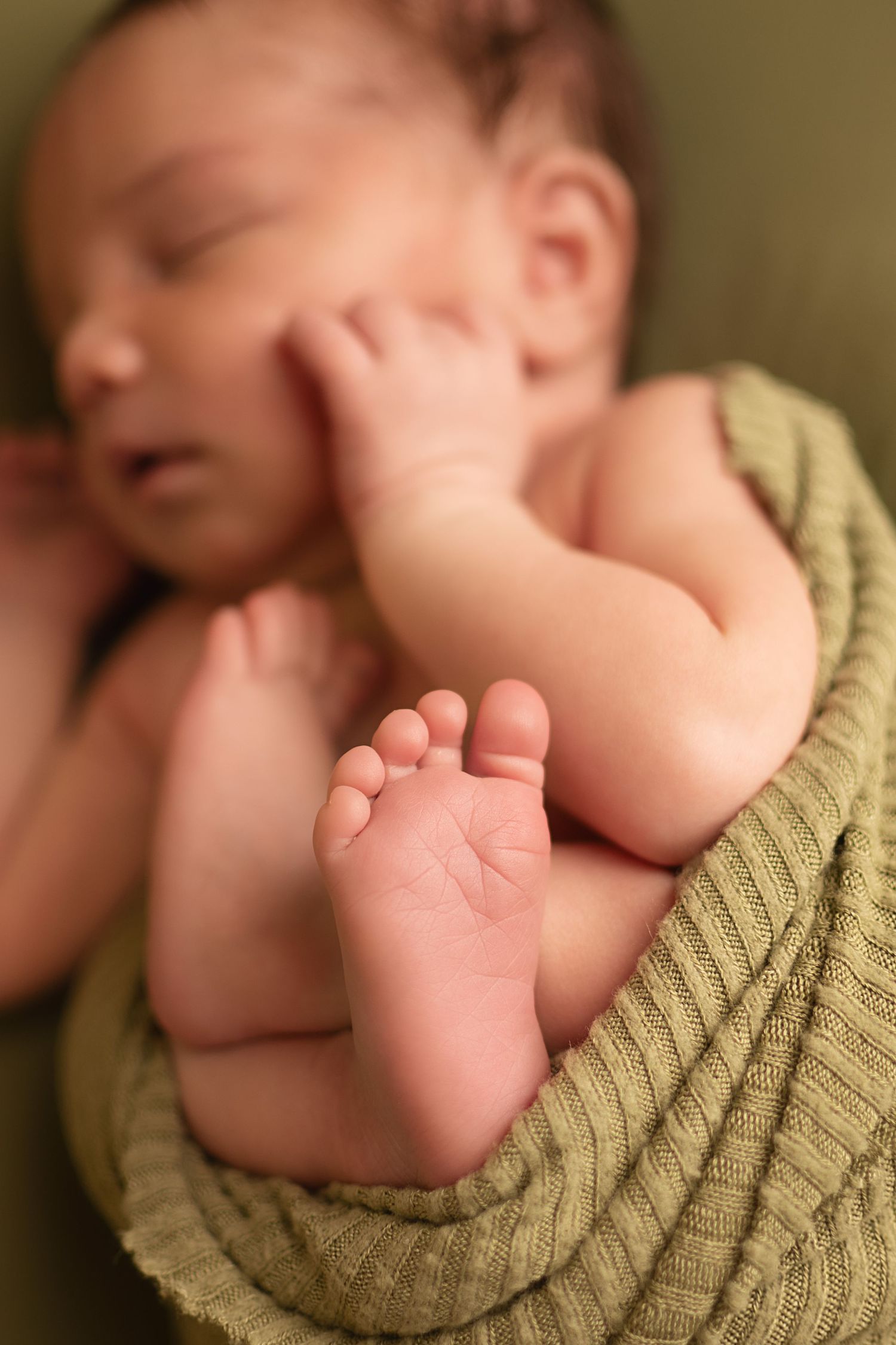 Biloxi Newborn Photographer, Ocean Springs newborn photographer, Biloxi family photographer