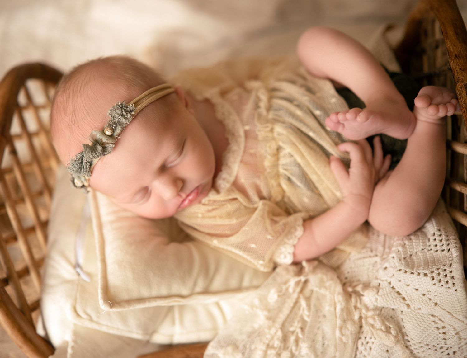 Biloxi Newborn Photographer, Ocean Springs newborn photographer, Biloxi family photographer