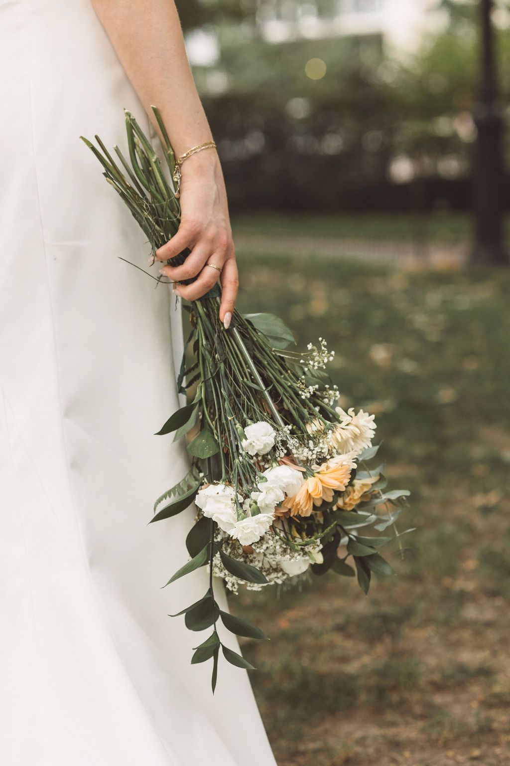 colorful elopement bouquet