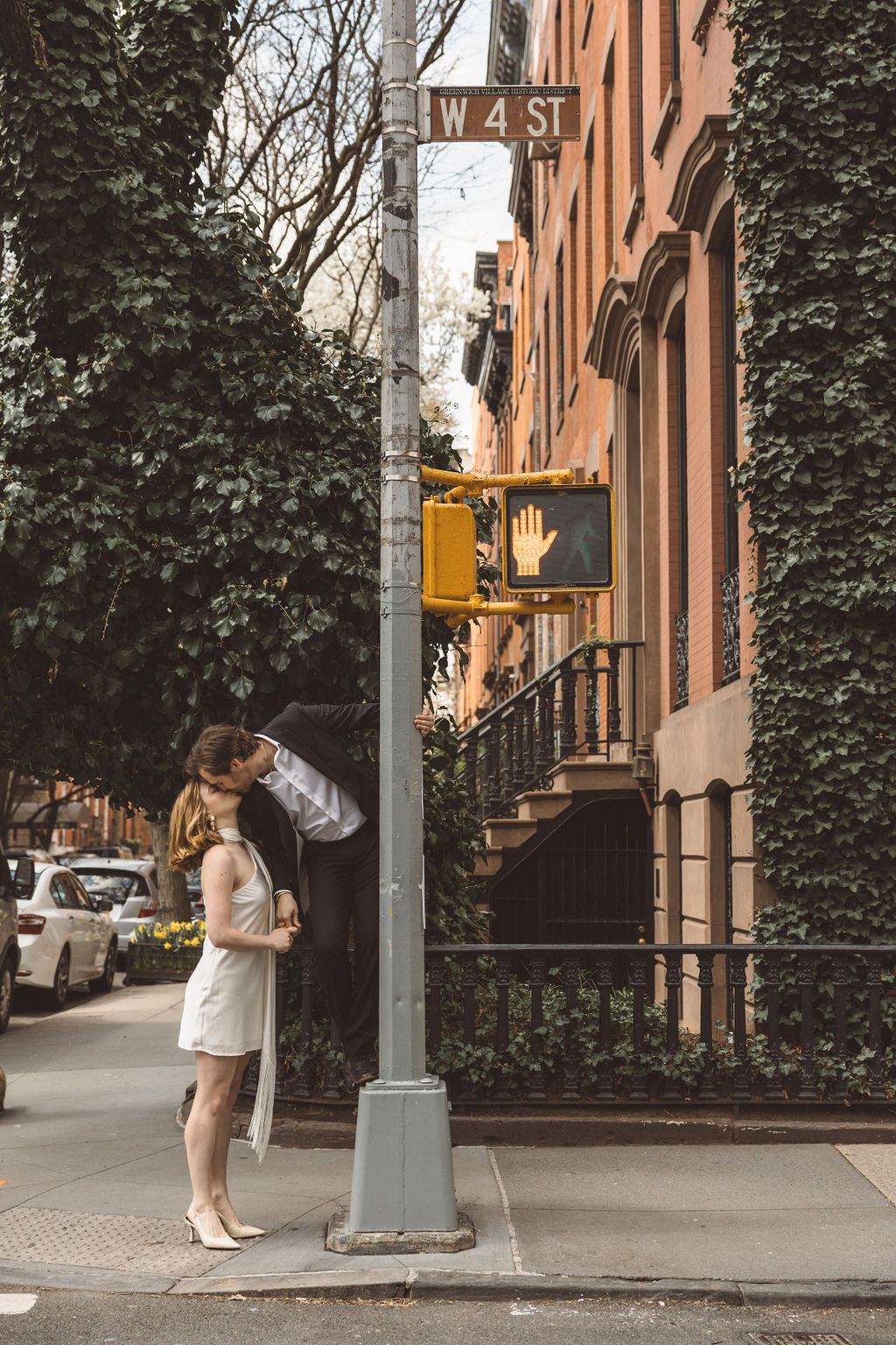 cute picture of the couple kissing
