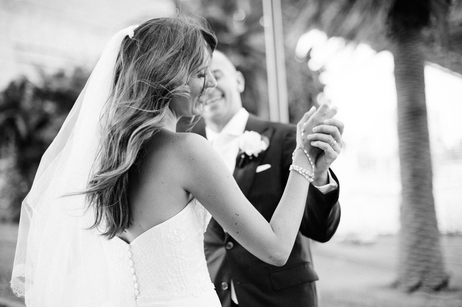 Tina Piltz photographs heartfelt family and wedding moments on location — serving Sutherland Shire, South Sydney & Sydney’s Eastern Suburbs.