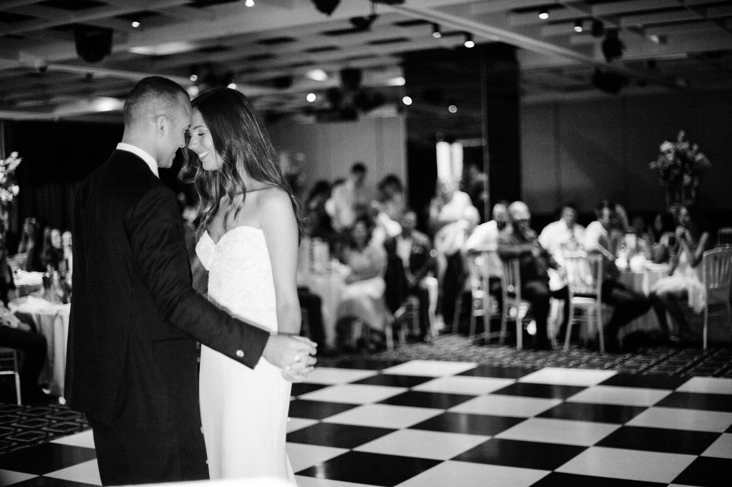Tina Piltz photographs heartfelt family and wedding moments on location — serving Sutherland Shire, South Sydney & Sydney’s Eastern Suburbs.