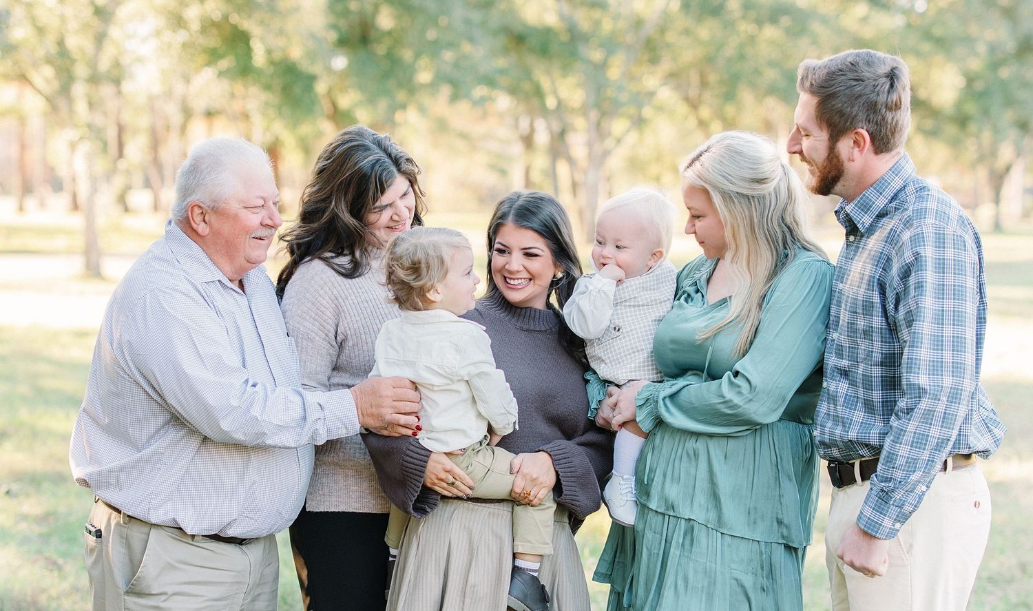The art of family outdoor session in carter plantation