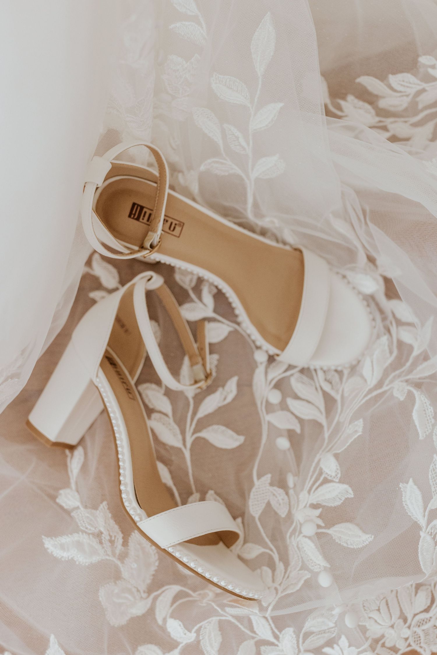 Bridal shoes with white pearls