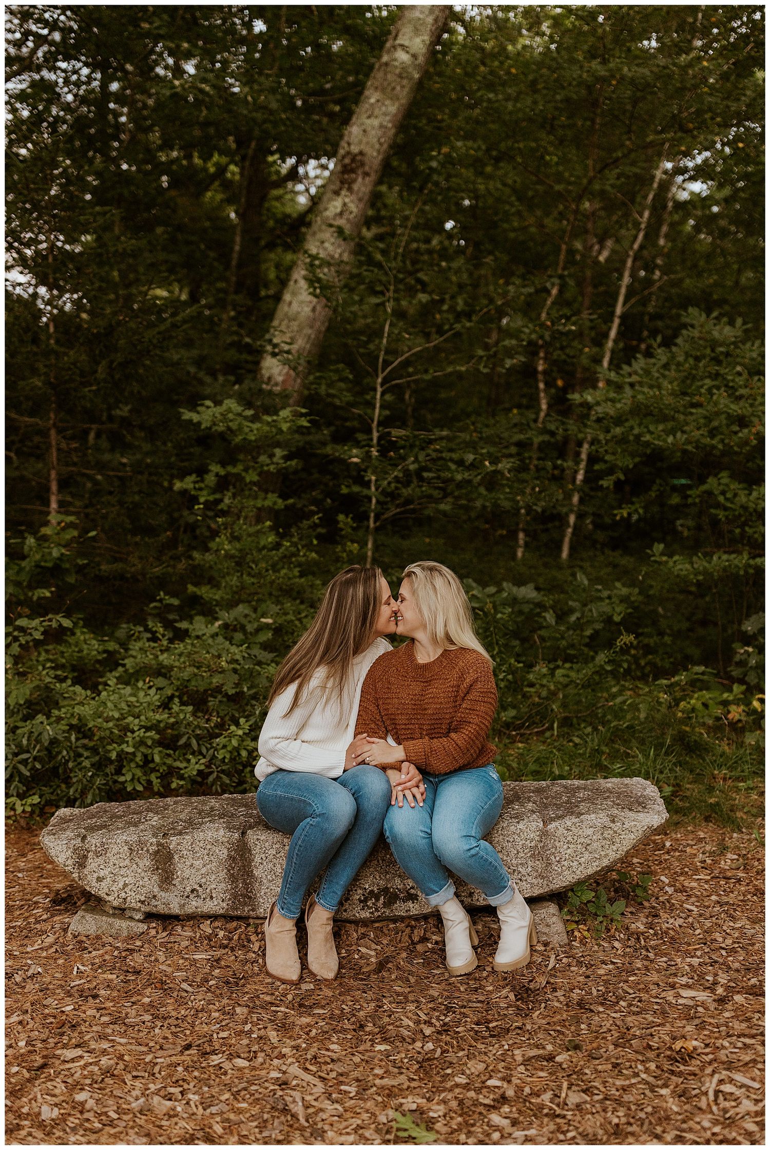 NH fall engagement pictures
