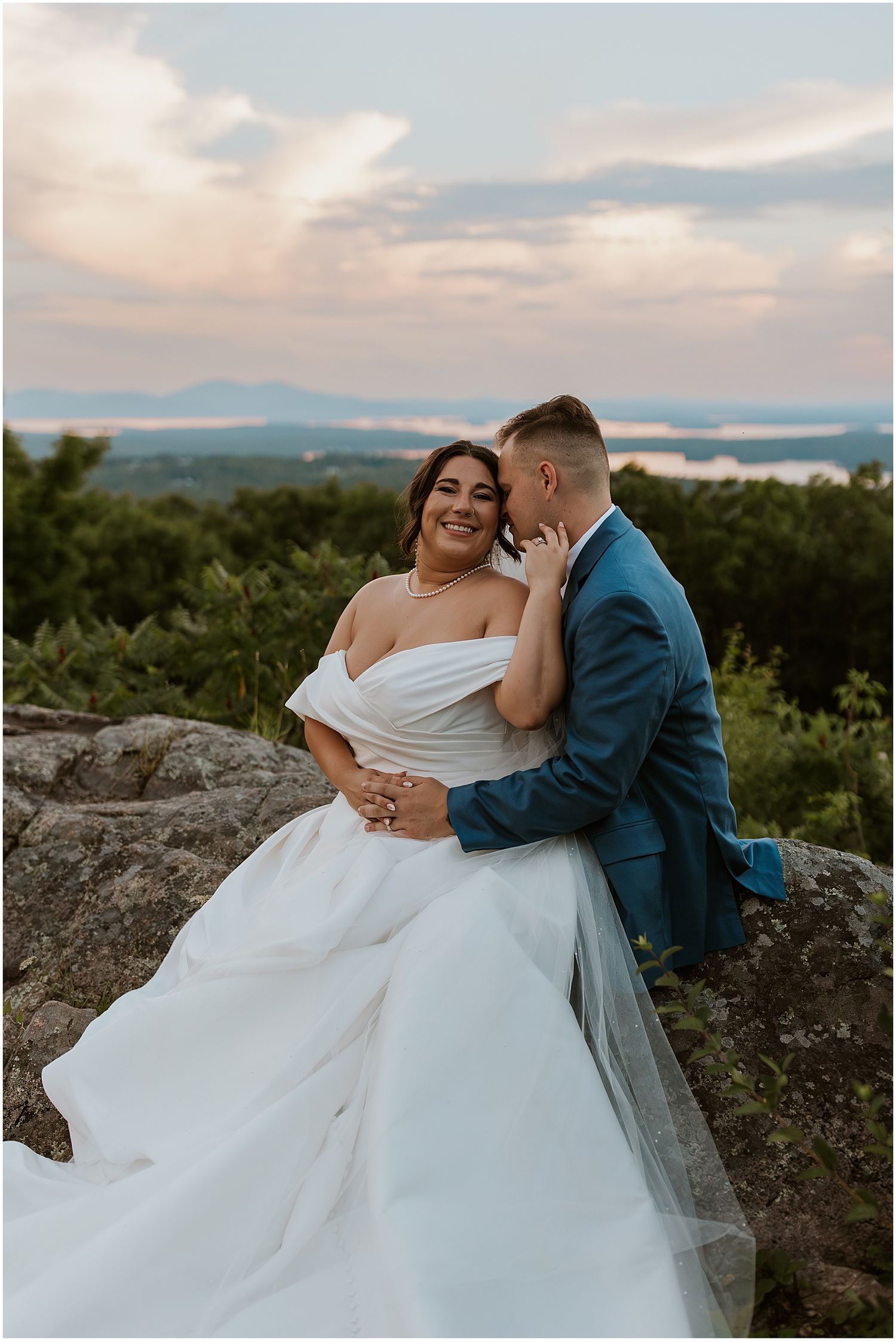 Sunset bridal portraits at Castle in the Clouds - Robin Easler Photography
