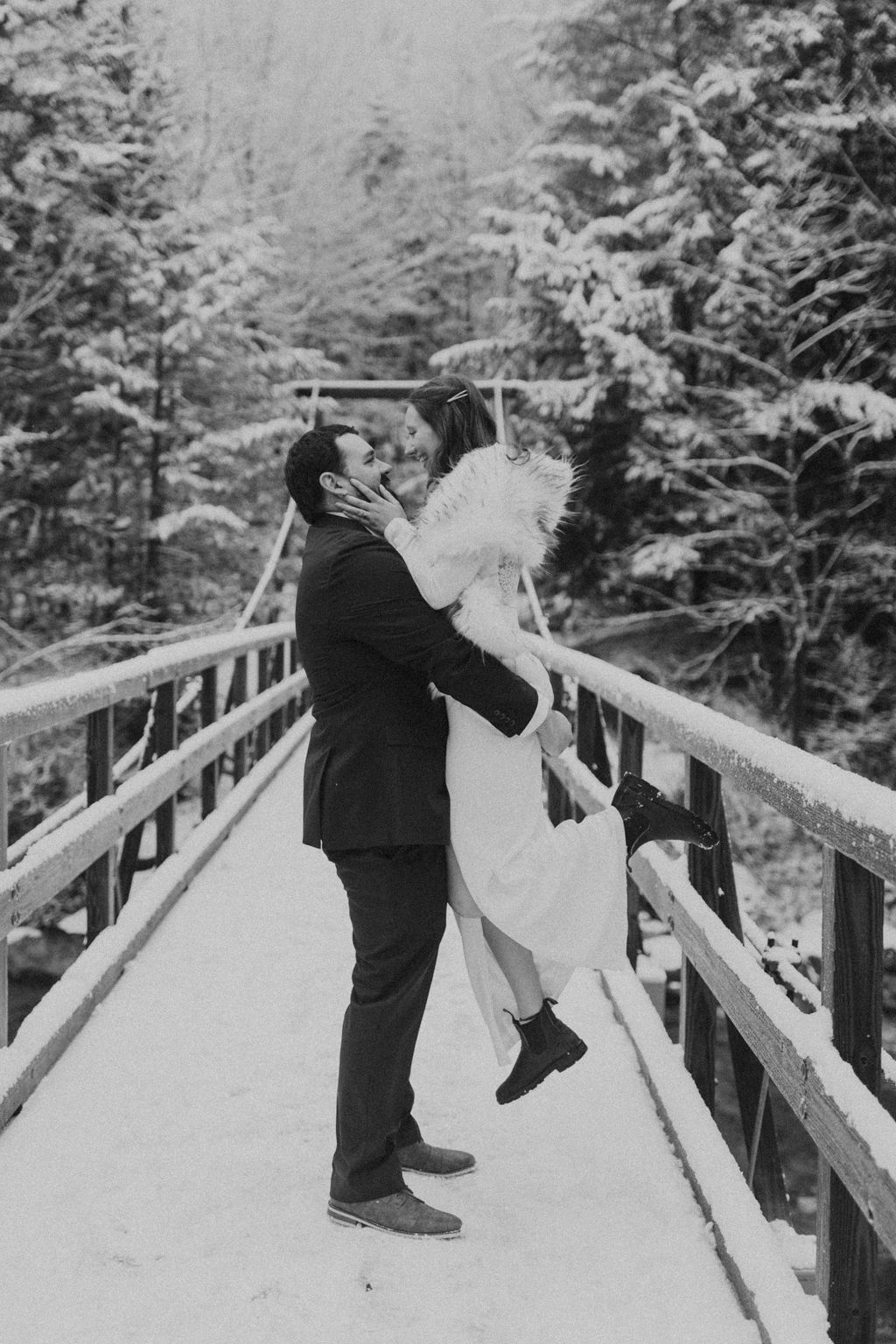 Snowy winter elopement white mountains