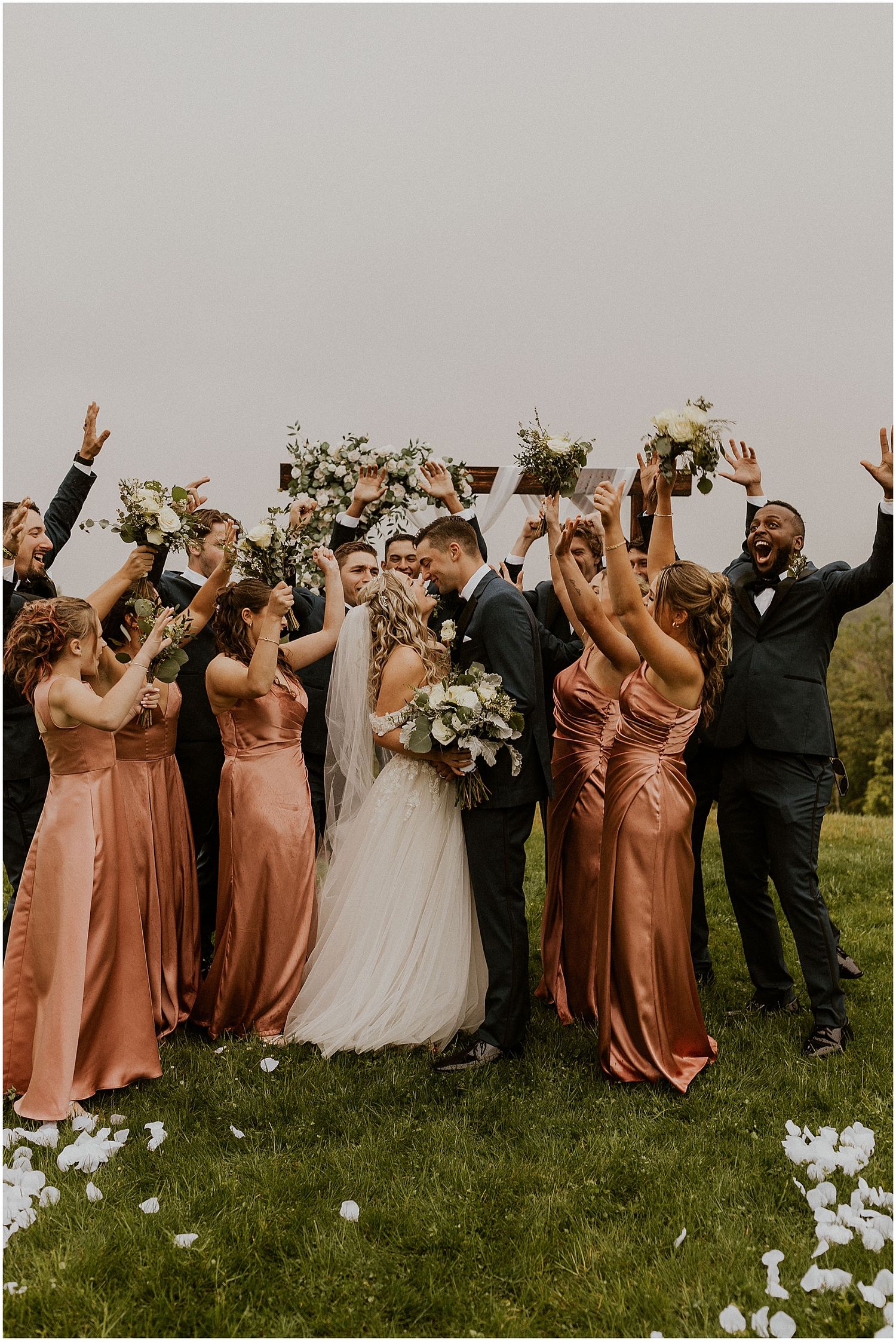 Rain on outdoor wedding ceremony NH Robin Easler Photography
