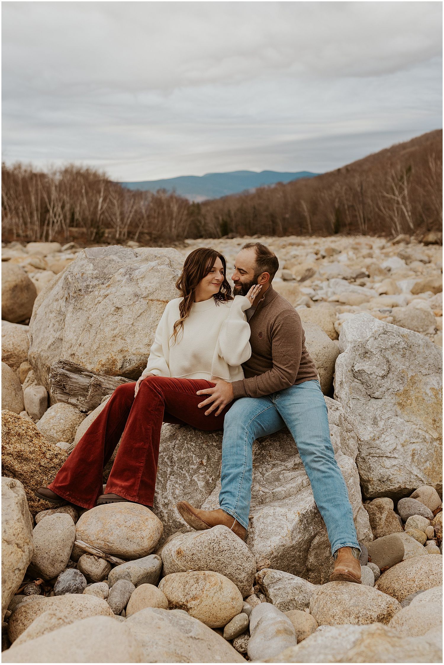 Engagement photo tips for New Hampshire couples - NH couple in the White Mountains