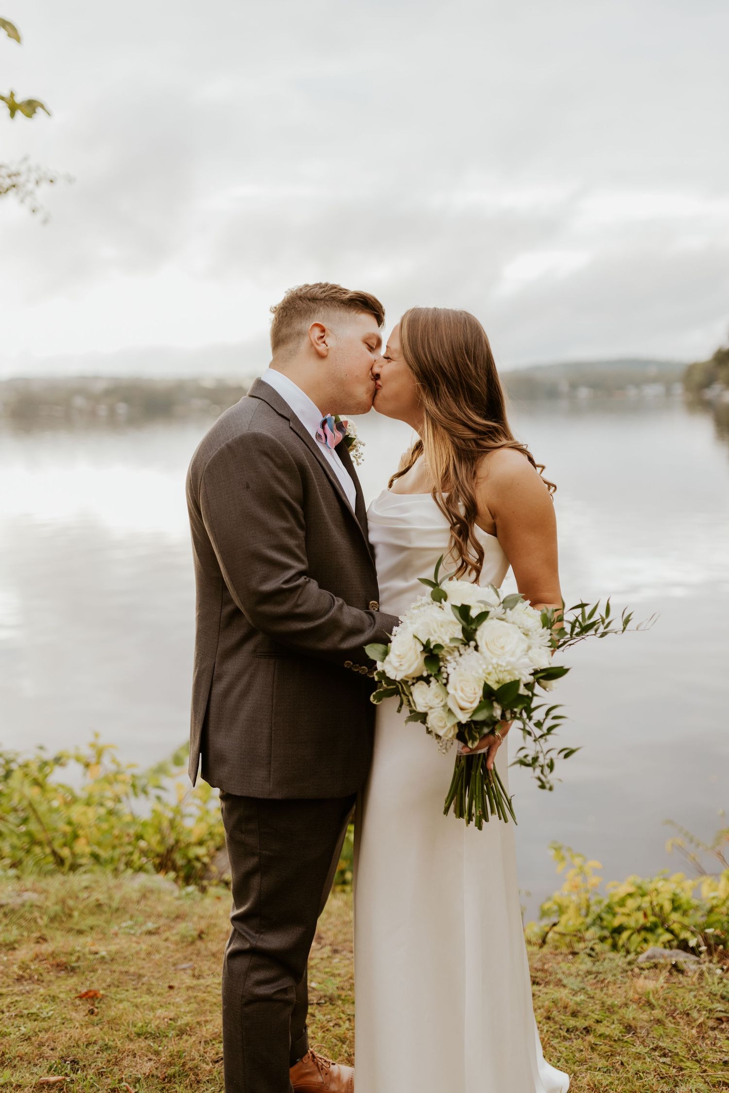 Couple eloping in New Hampshire