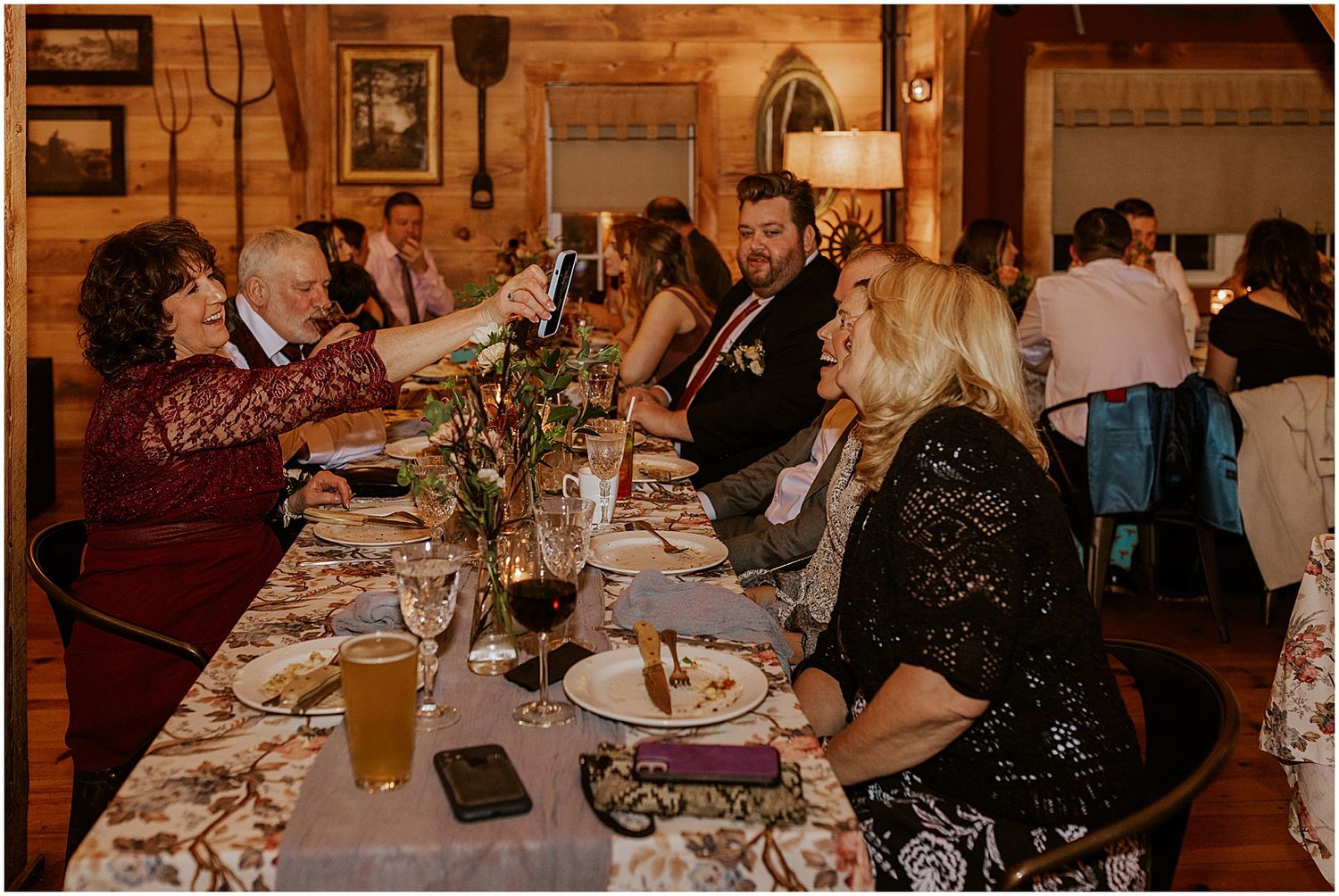 Hobbs Tavern wedding reception