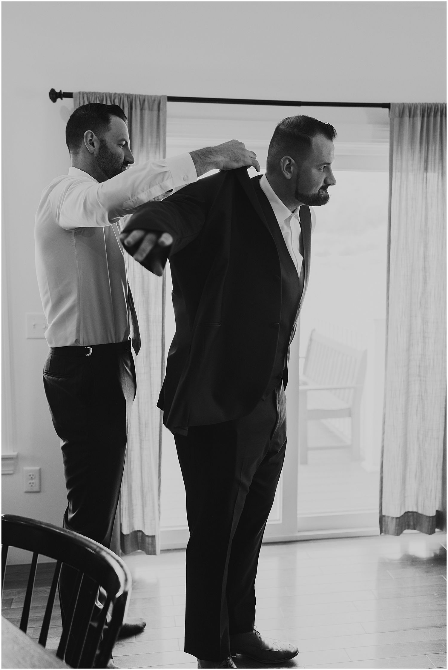 groom getting ready for his nh wedding - Robin Easler Photography