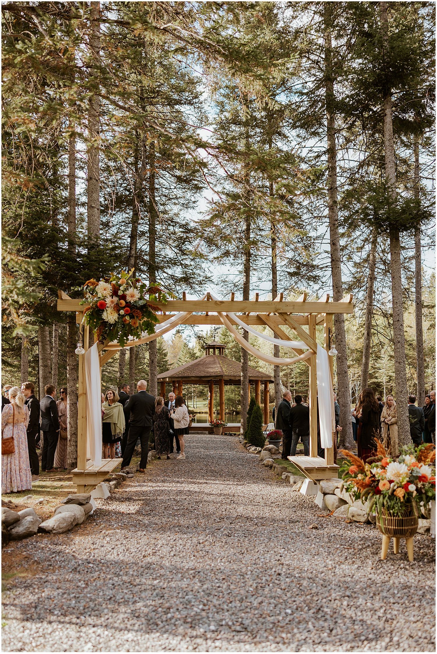 NH wedding ceremony in nature Robin Easler Photography