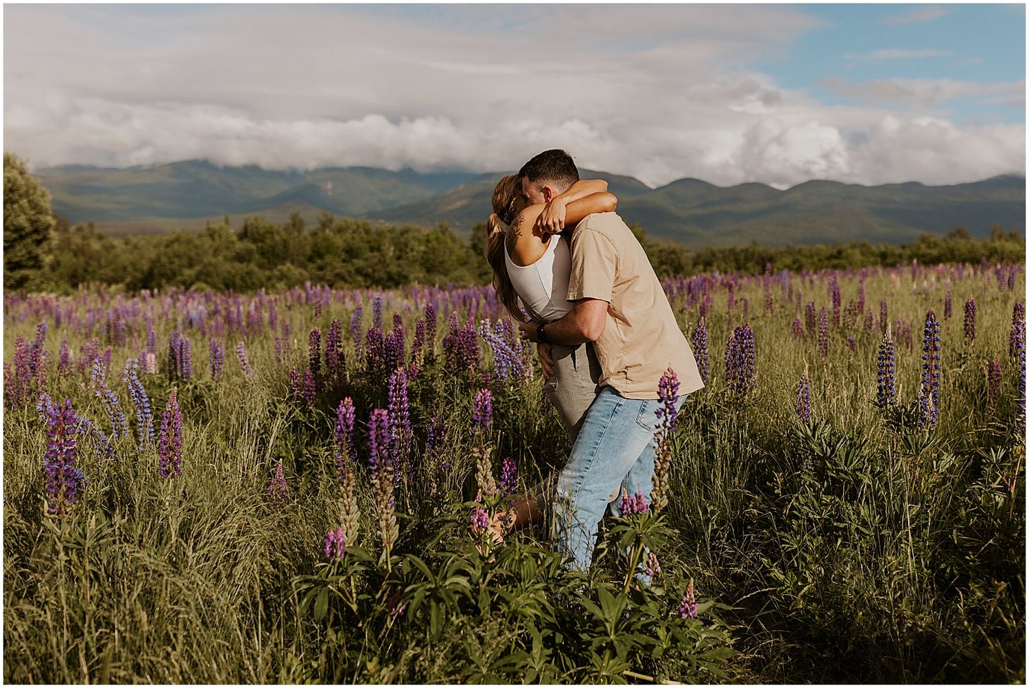Mountain Engagement Photos NH - Robin Easler Photography
