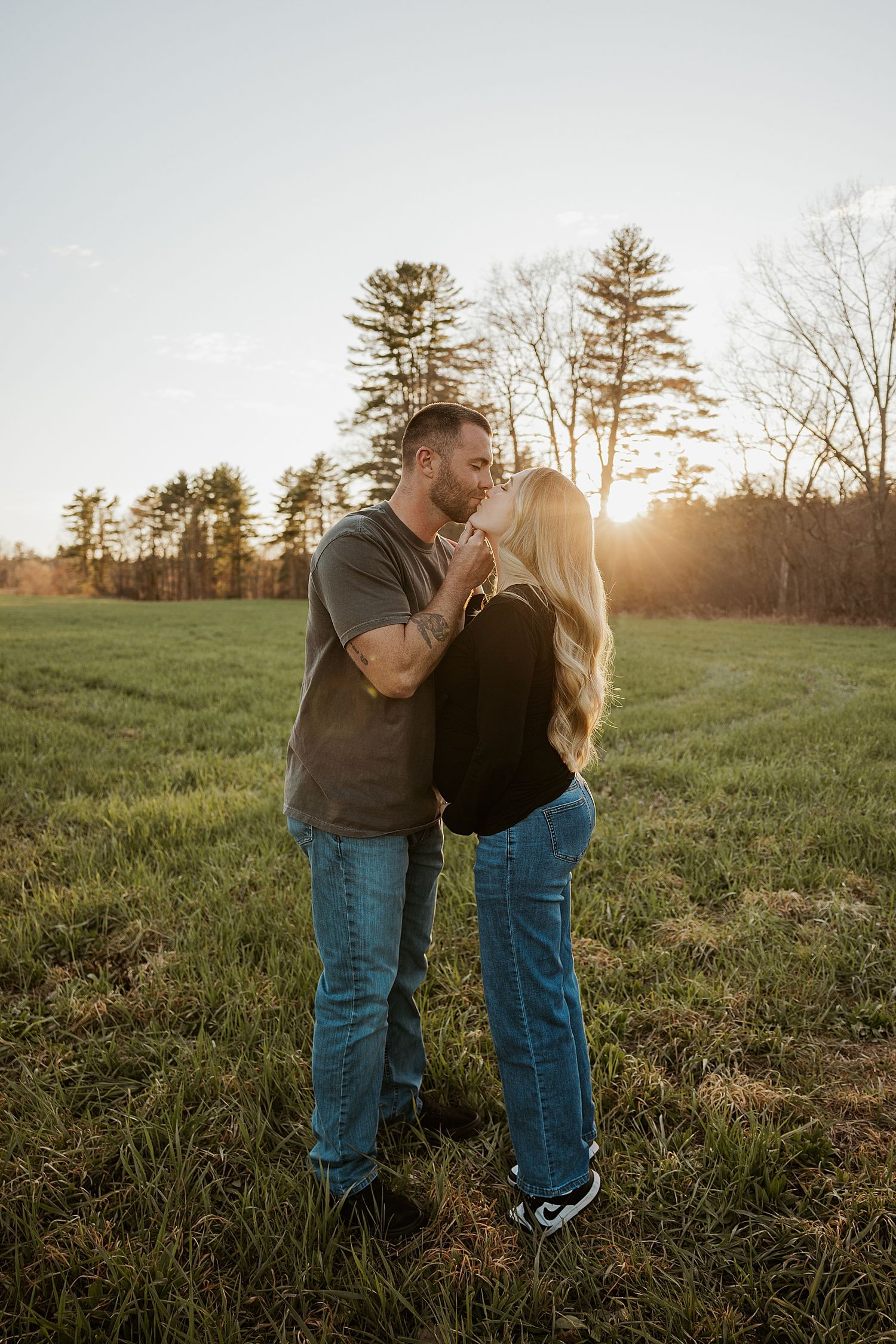 New Hampshire couple sharing maternity photo session tips