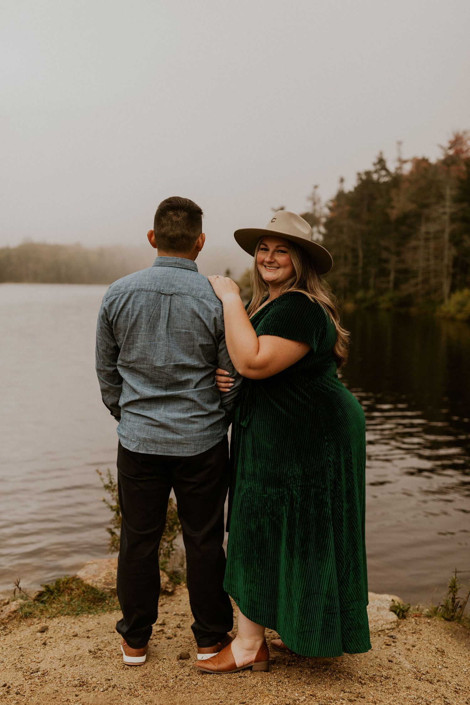 Engagement photoshoot in the white mountains of New Hampshire during peak foliage season.