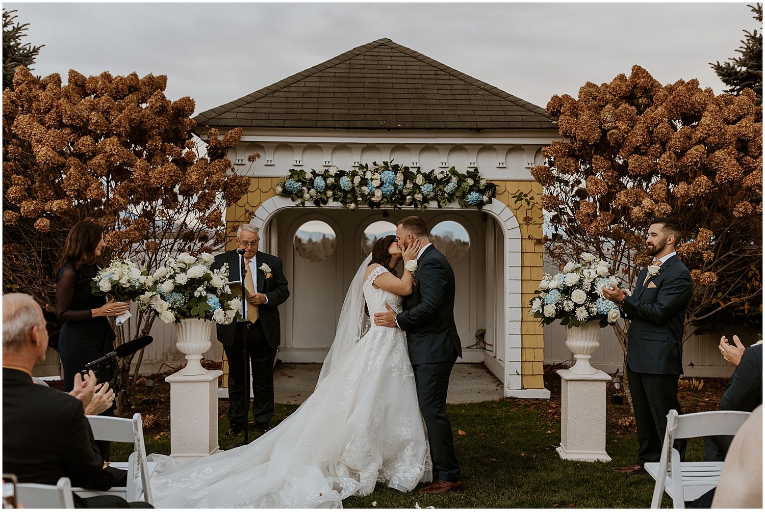 Wedding ceremony at White Mountain wedding venue Mountain View Grand