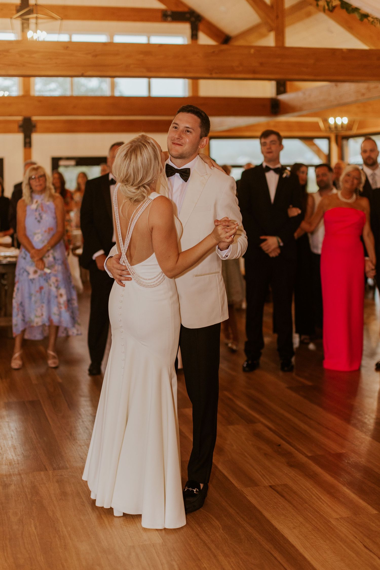 White Mountains wedding first dance2