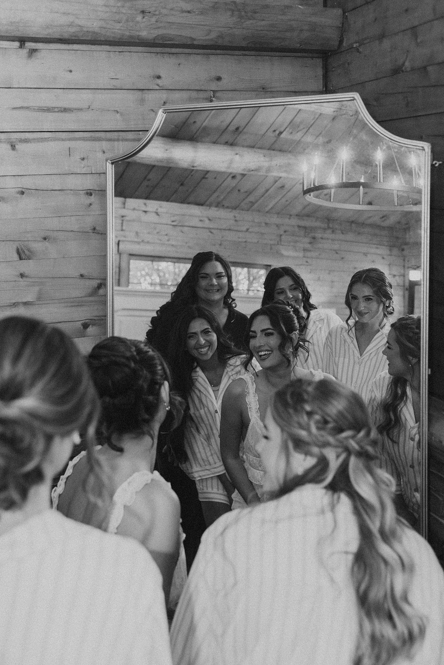 Bride and her bridesmaids getting ready for a Longlook Farm wedding in NH
