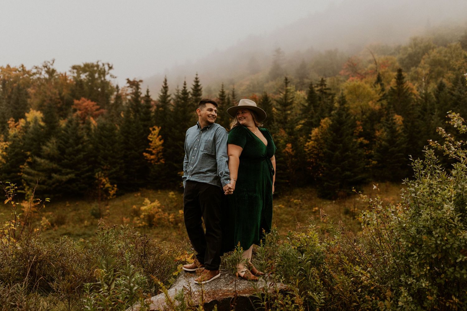 Engagement photoshoot in the white mountains of New Hampshire during peak foliage season.