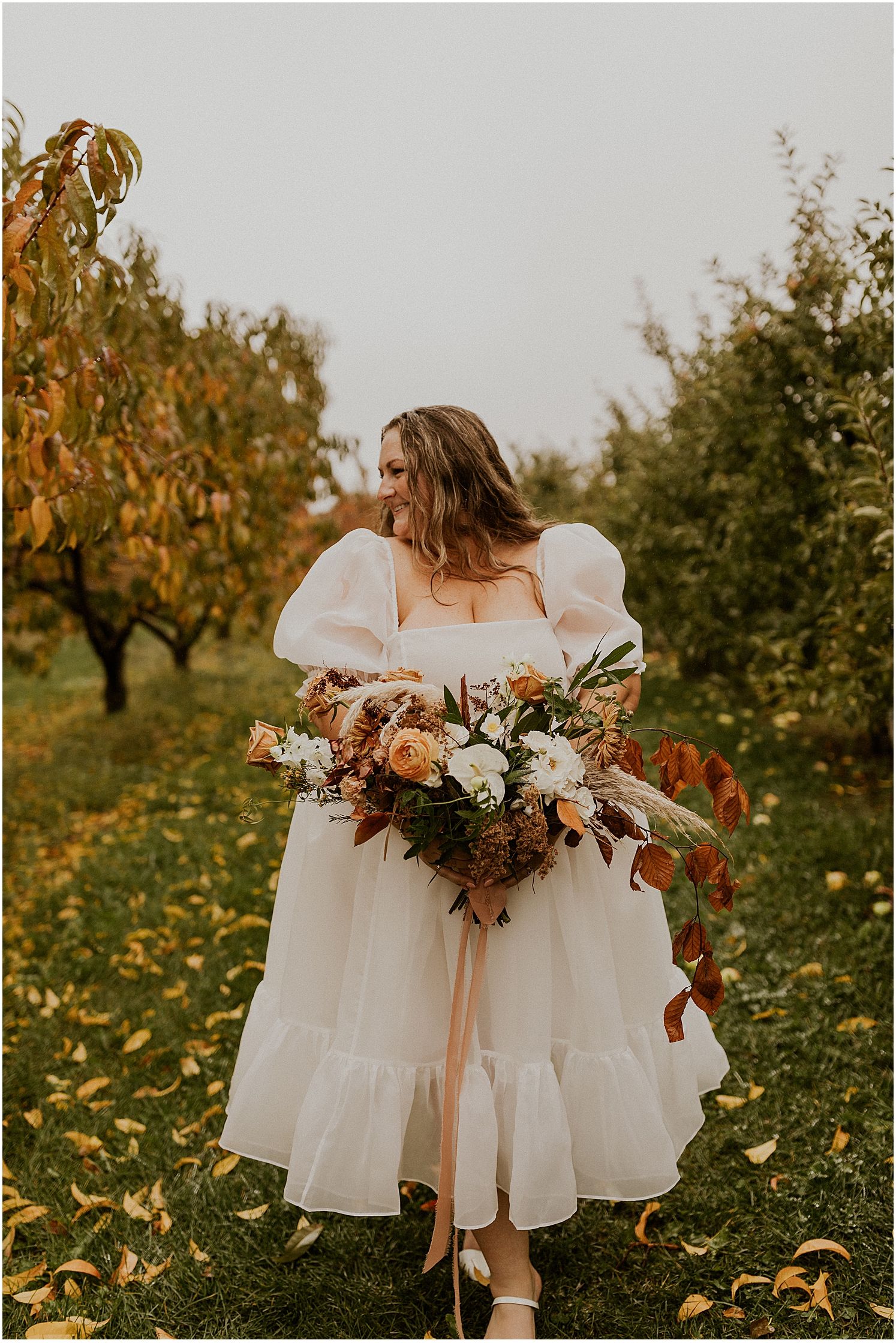 Fall bridal bouquet