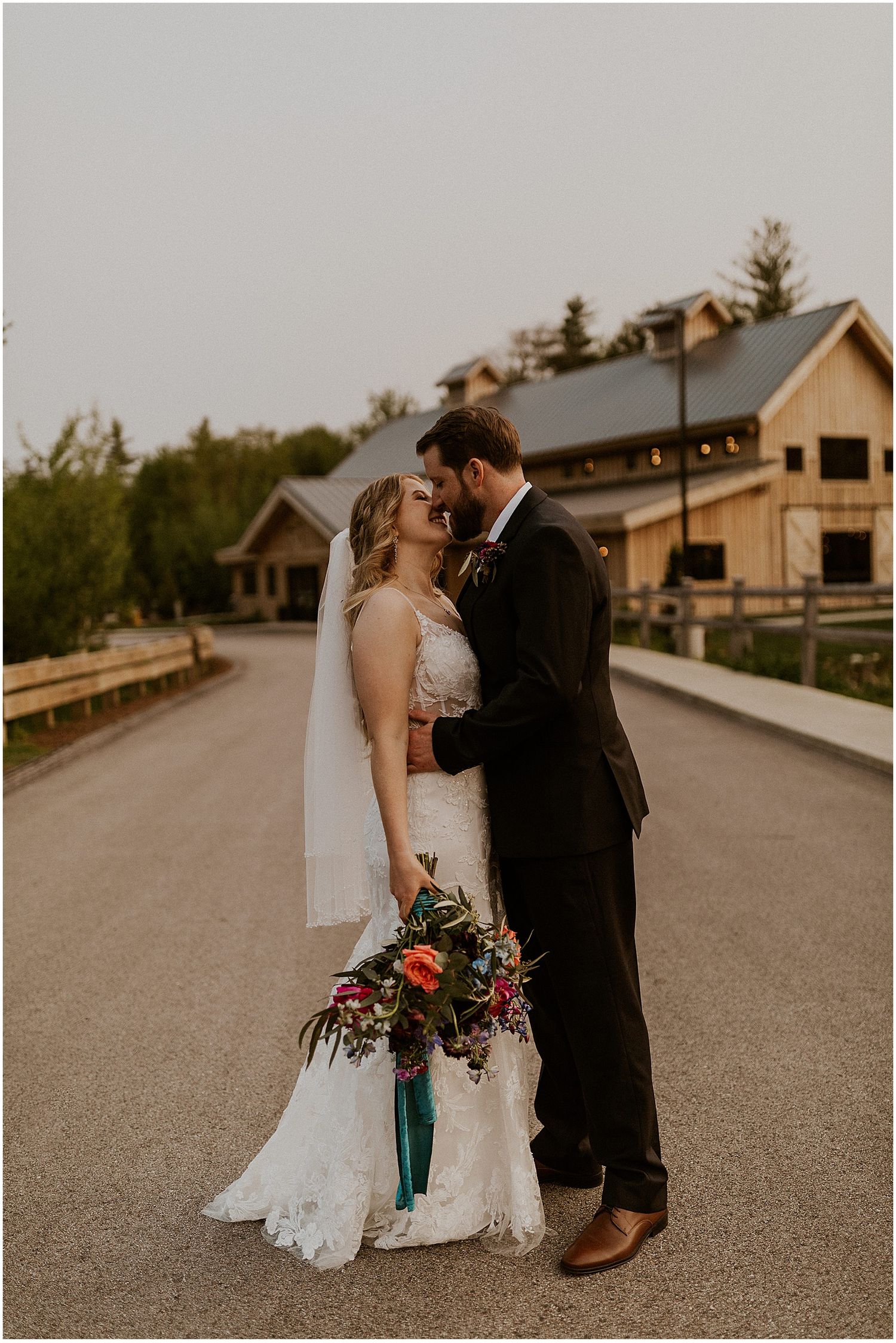 NH Spring wedding