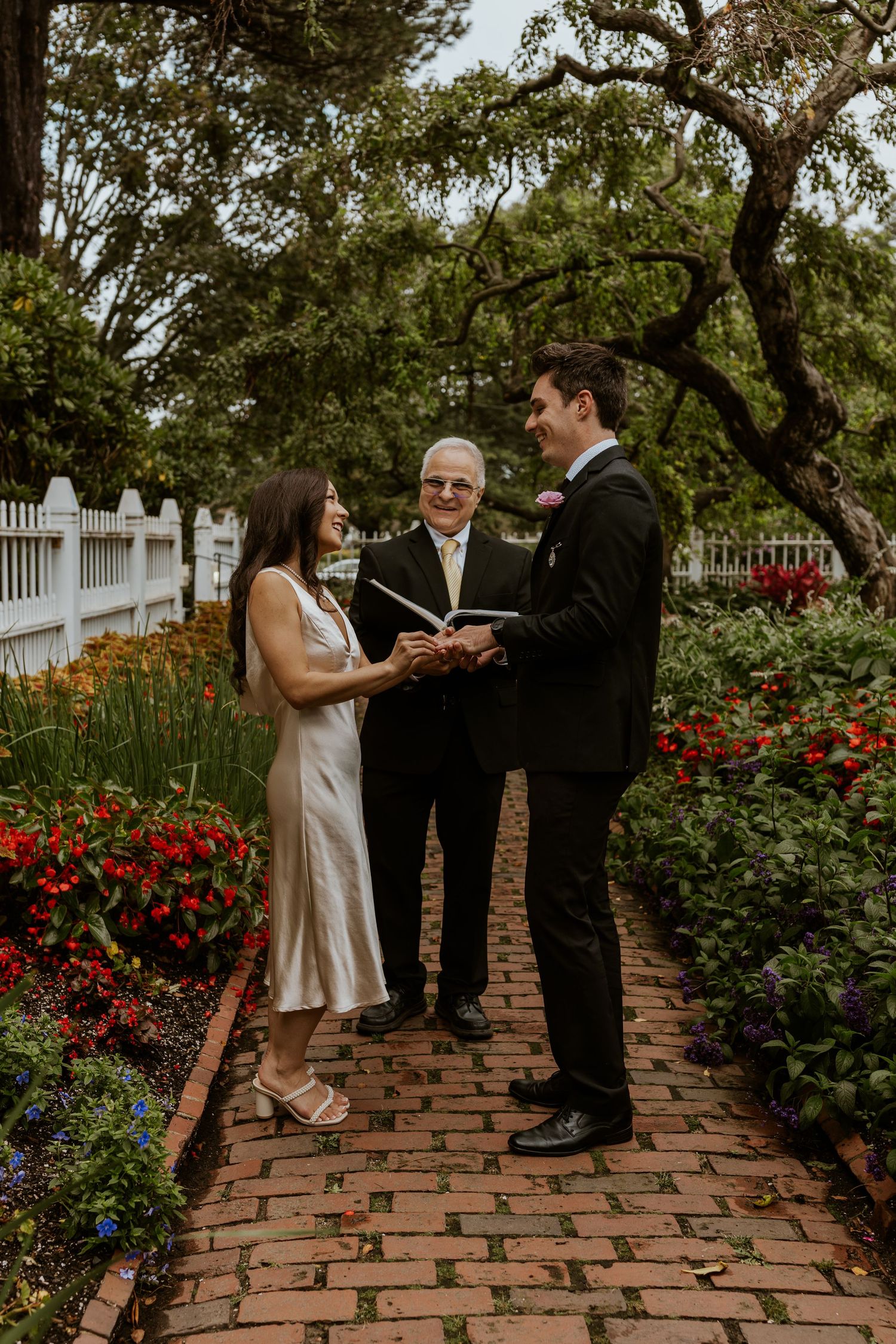 NH couple eloping in Portsmouth