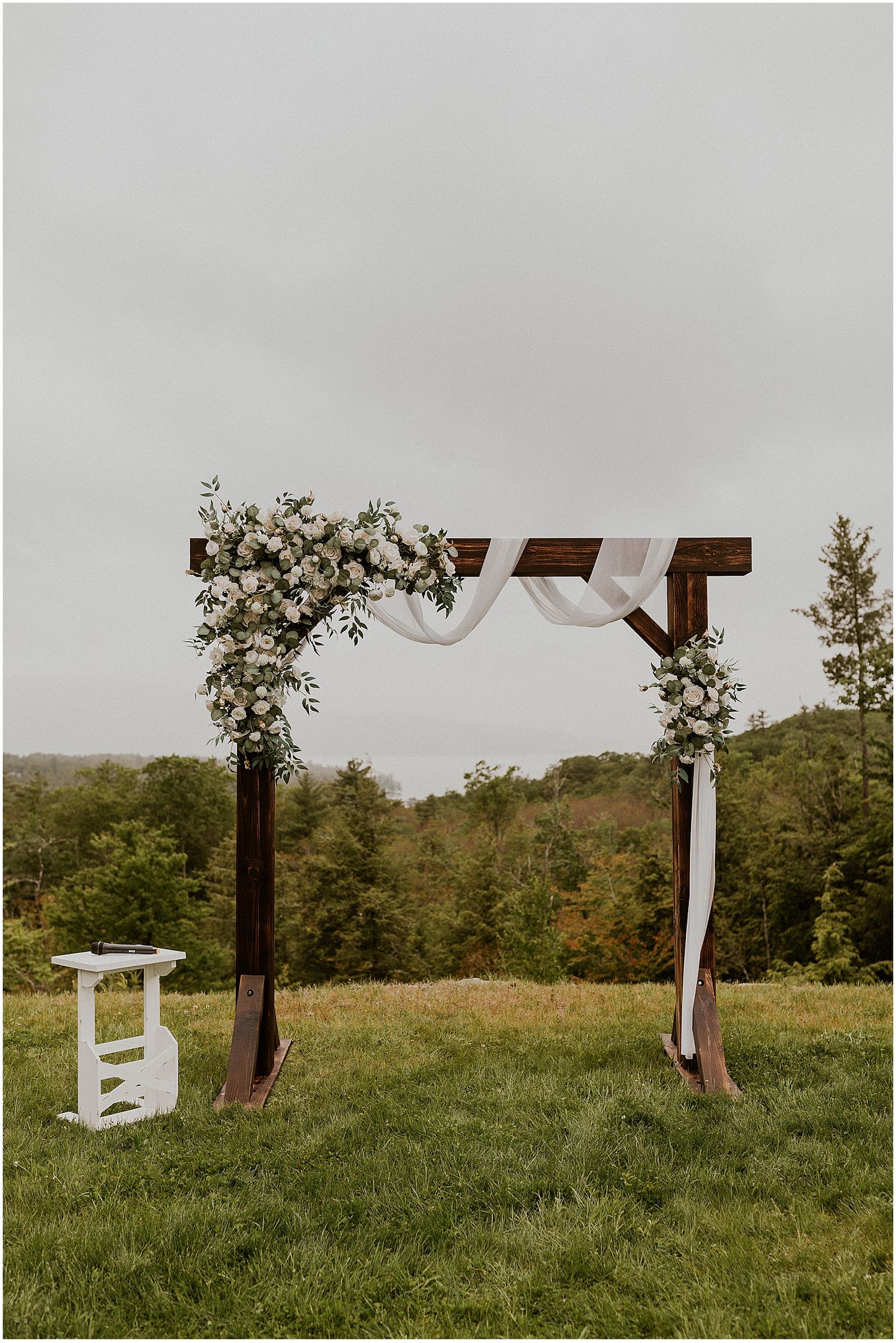 Outdoor wedding ceremony in the rain in NH