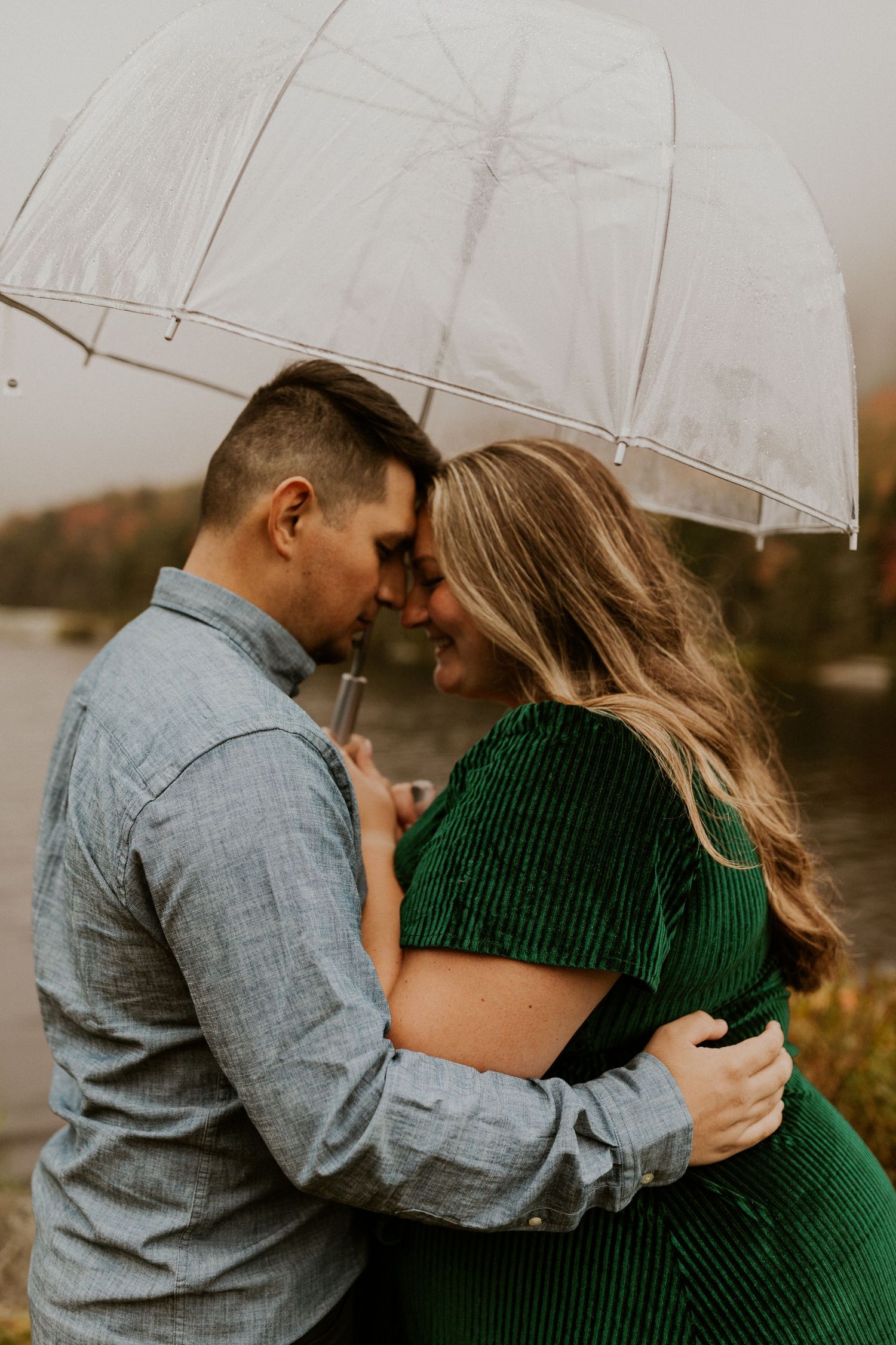 Engagement photoshoot in the white mountains of New Hampshire during peak foliage season.