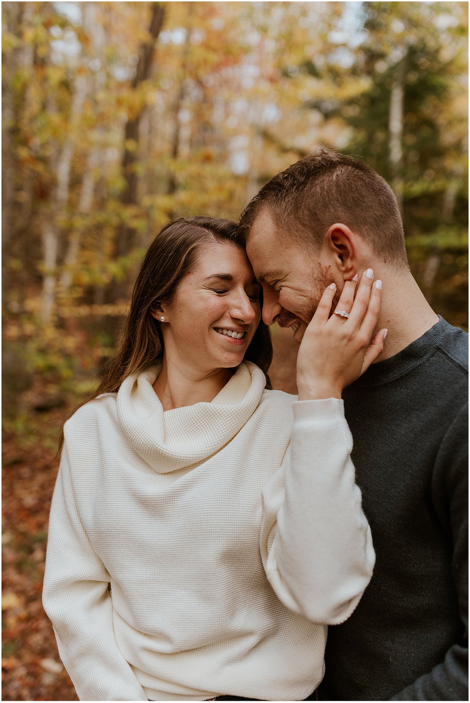 Fall-engagement-pictures-in-the-woods-NH-Robin-Easler