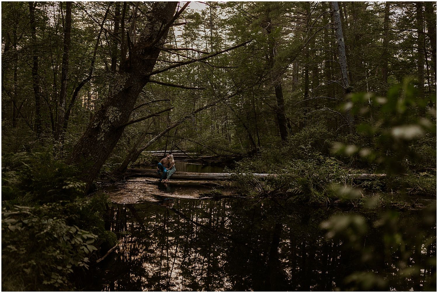 Couples forest photo session New Hampshire