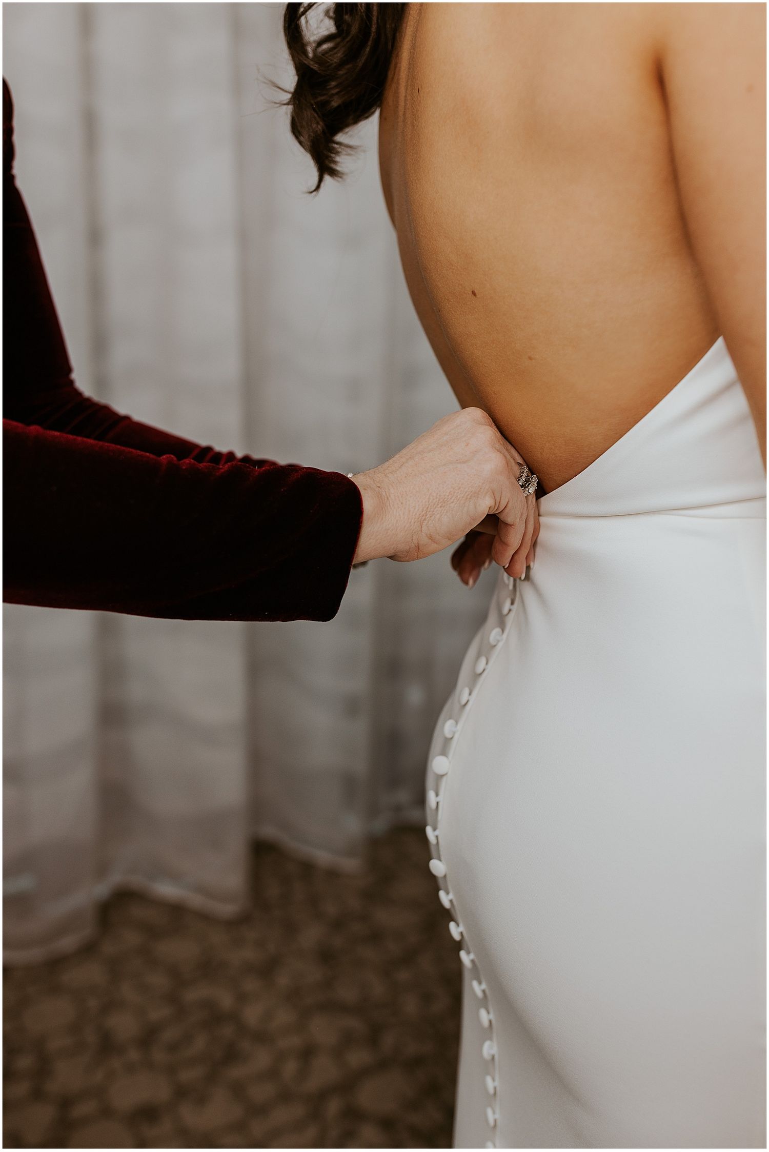 Bride getting ready for her River Walk Resort at Loon Mountain