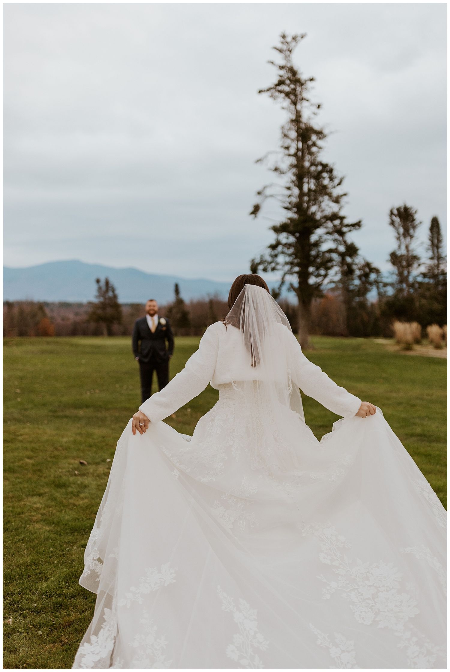 NH wedding first look