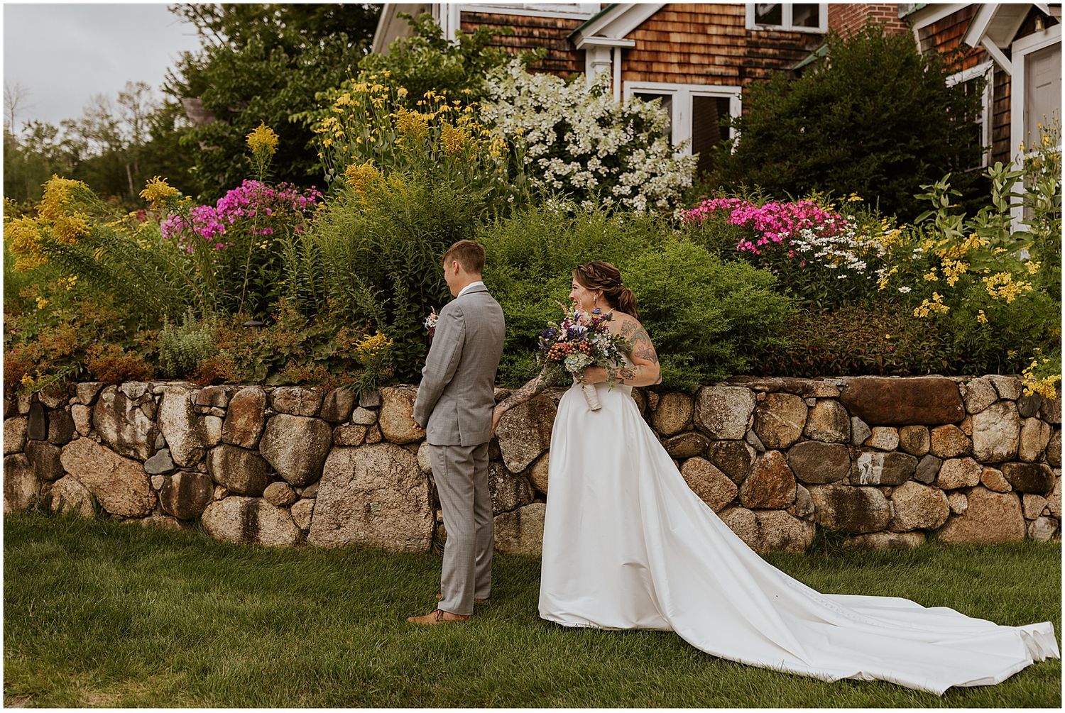 The-Benefits-of-having-2-wedding-photographers-for-your-NH-wedding-by-Robin-Easler12