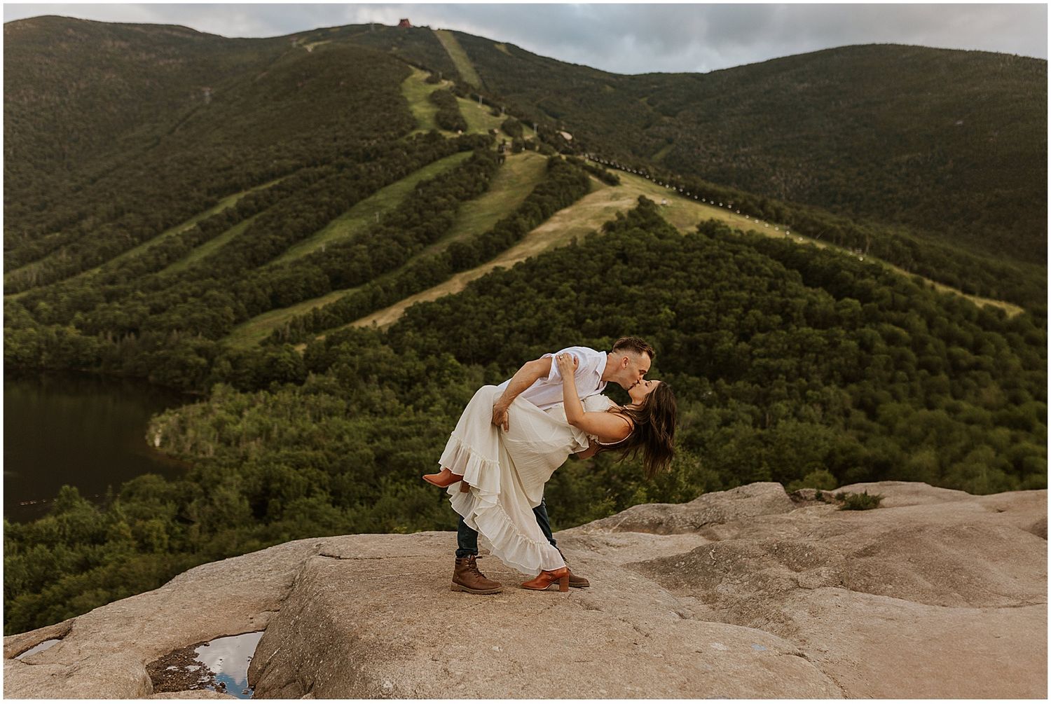 New Hampshire engagement photos artist bluff - Robin Ealser Photography