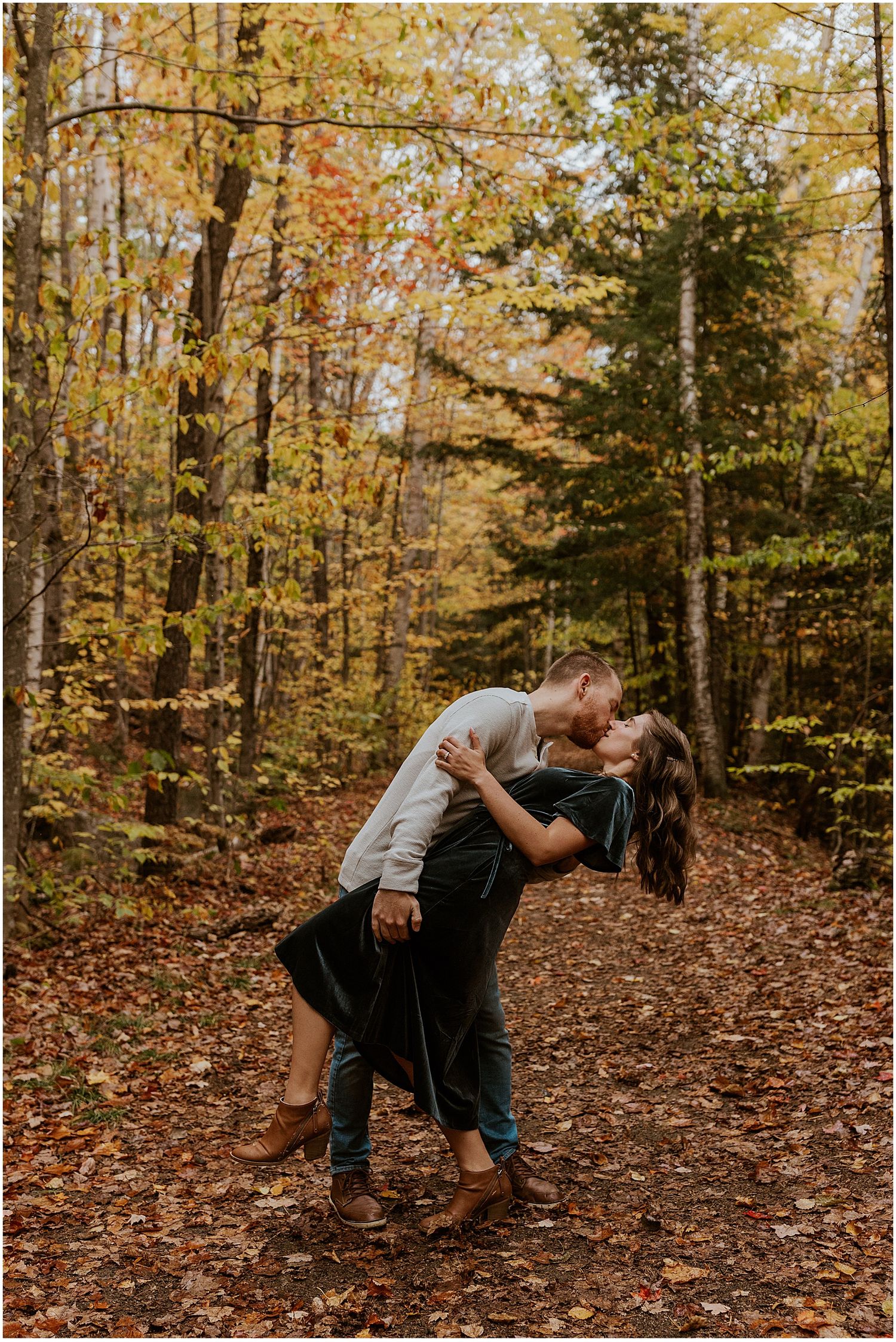 NH-fall-engagement-photos-Robin-Easler-Photography