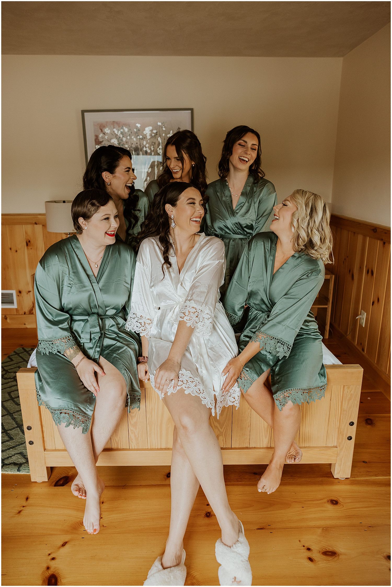 Bride and bridesmaids getting ready for NH wedding