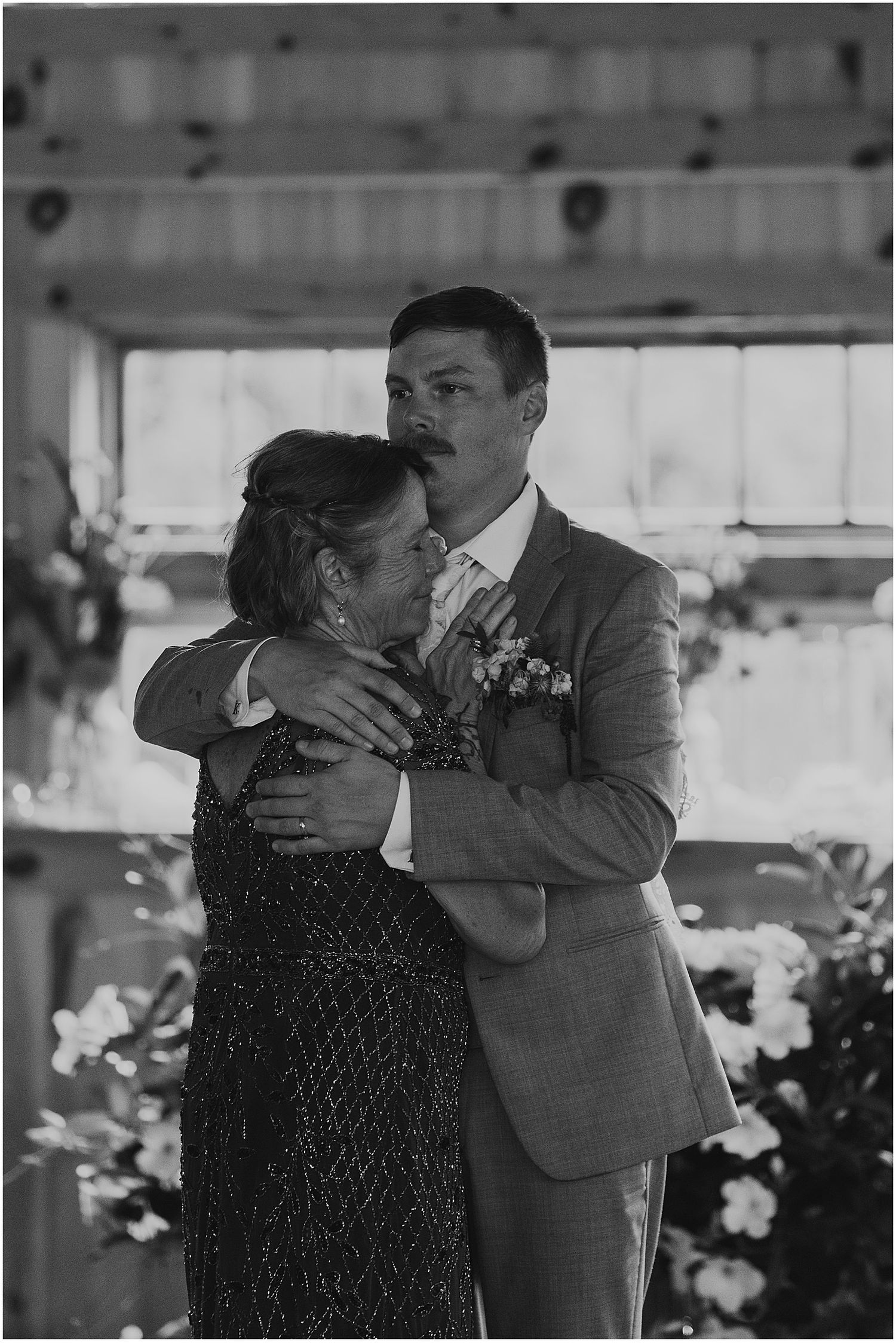 Groom and mother dancing at NH wedding Robin Easler Photography