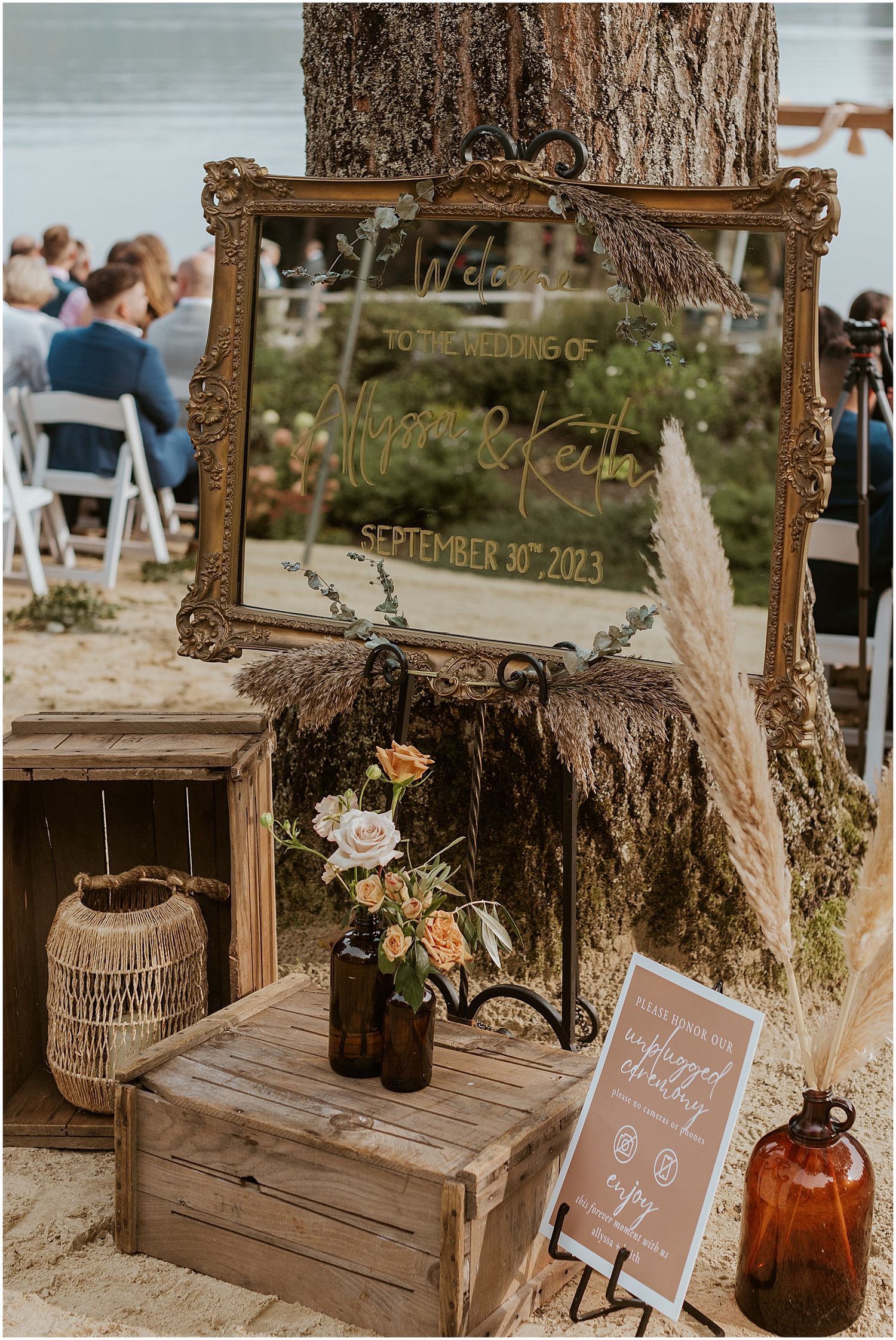 Rustic wedding decor