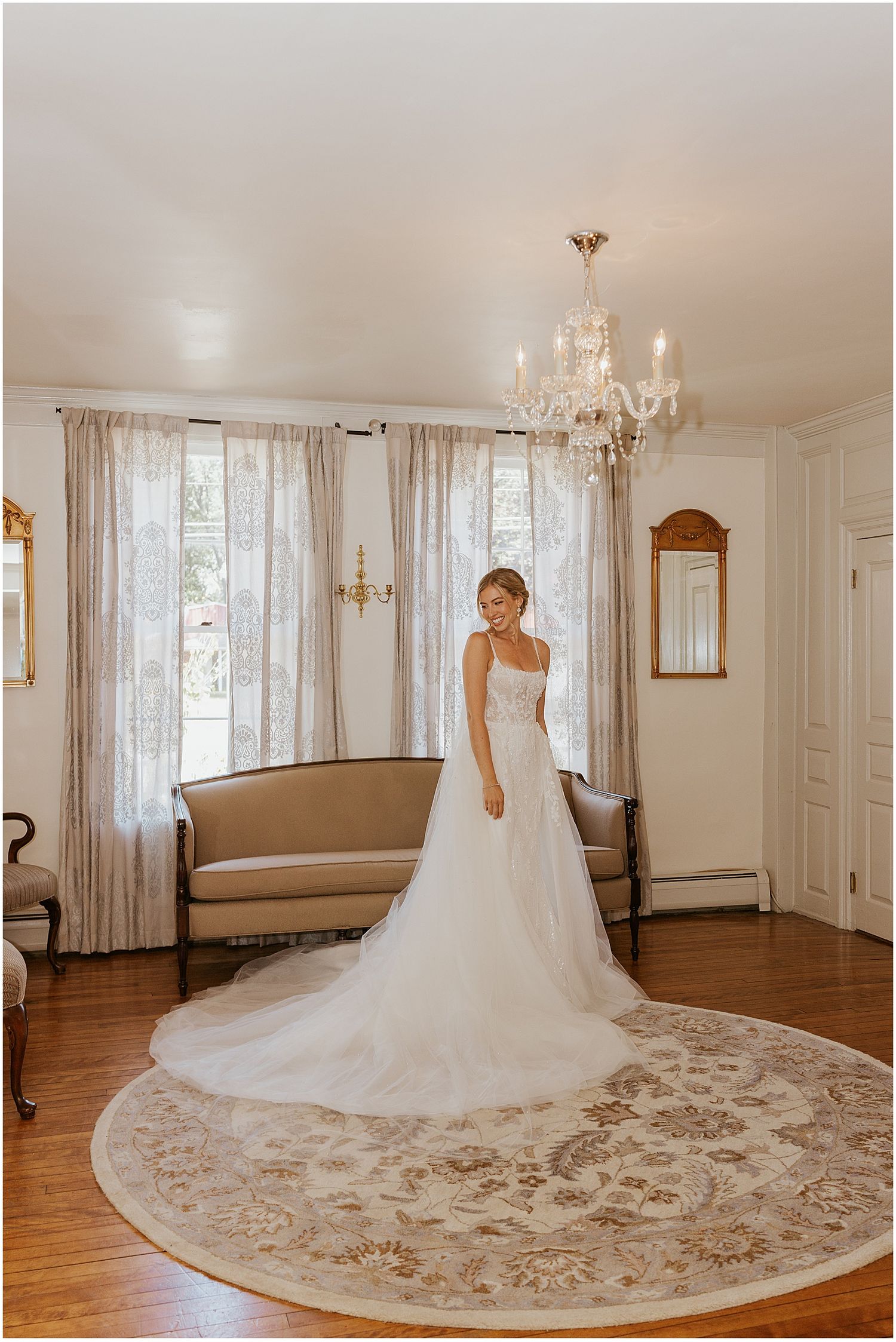 Bride getting ready for her Winthrop Carter House wedding