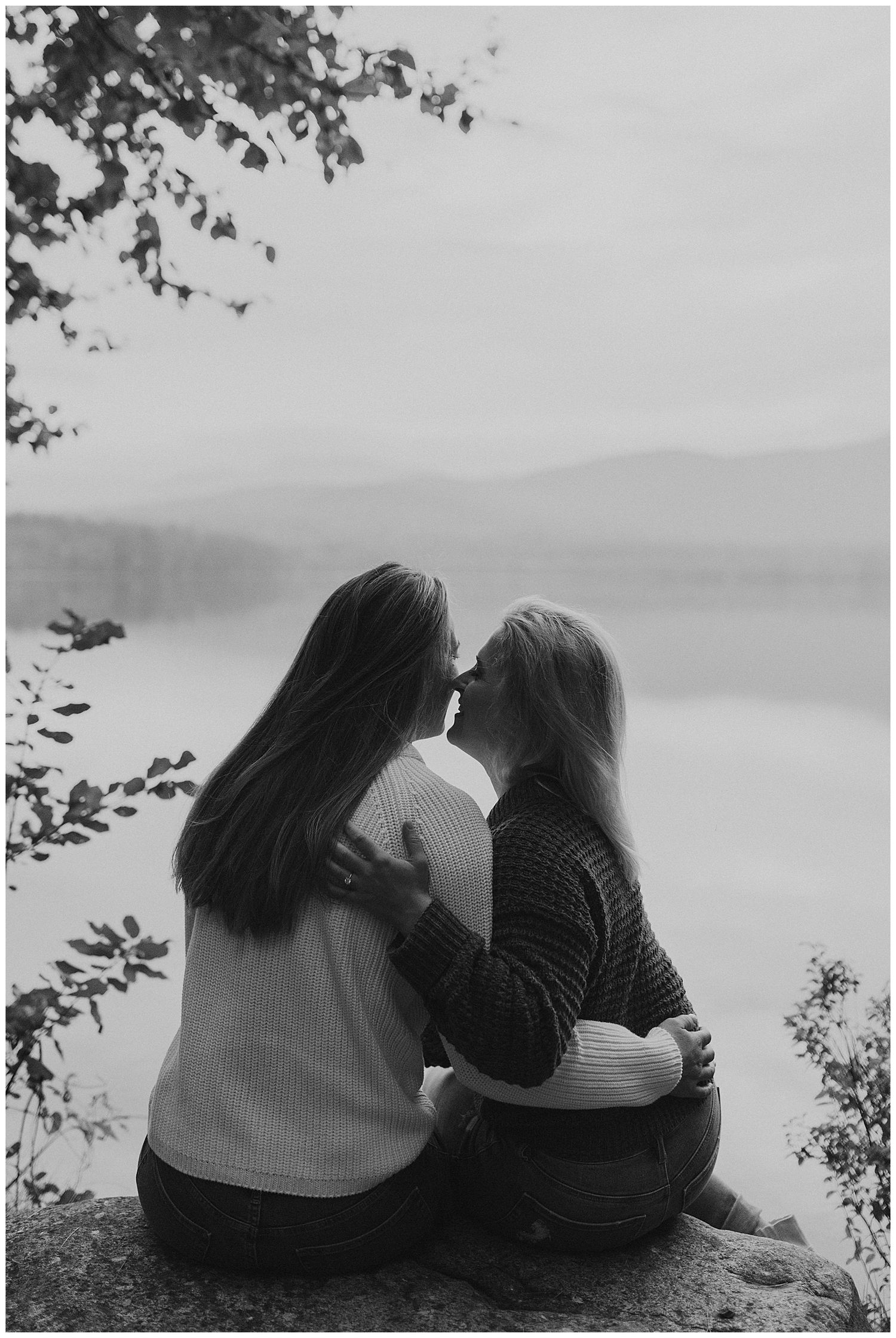 Romantic engagement pictures at the lake