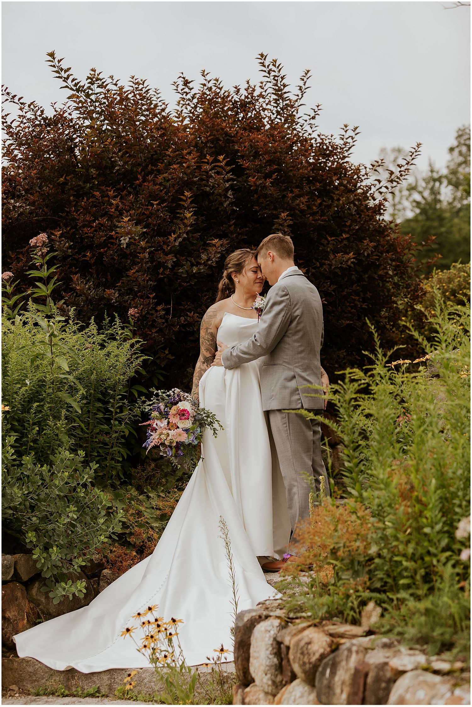 The-Benefits-of-having-2-wedding-photographers-for-your-NH-wedding-by-Robin-Easler