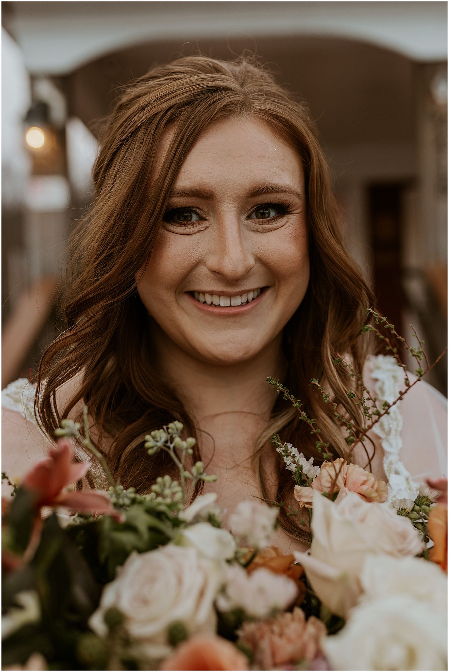 NH bride with pink and blush bouquet